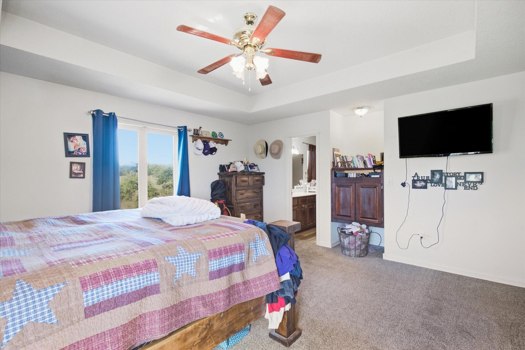 3324 Farm Road 1107 Property Photo 18