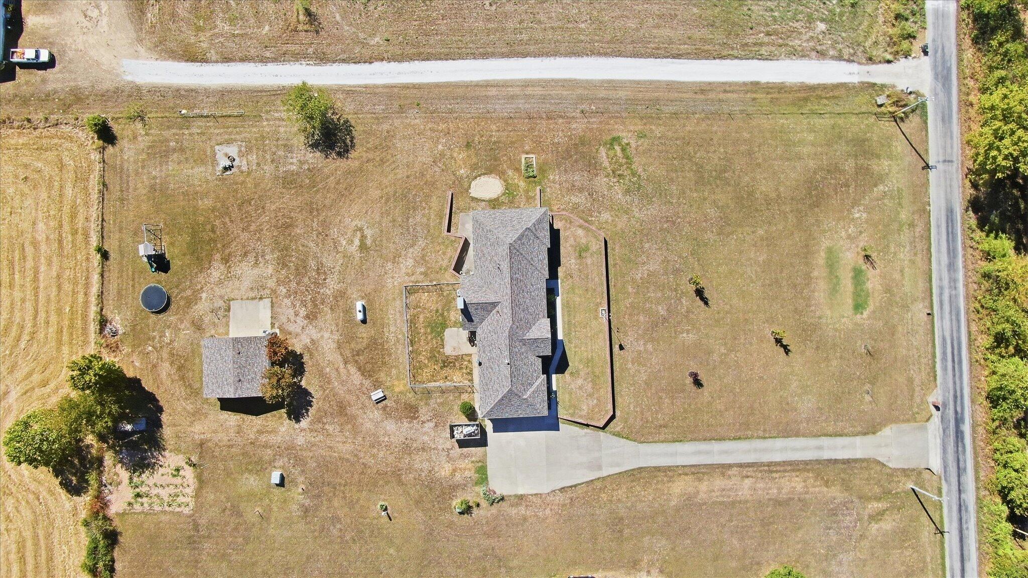 3324 Farm Road 1107 Property Photo 26