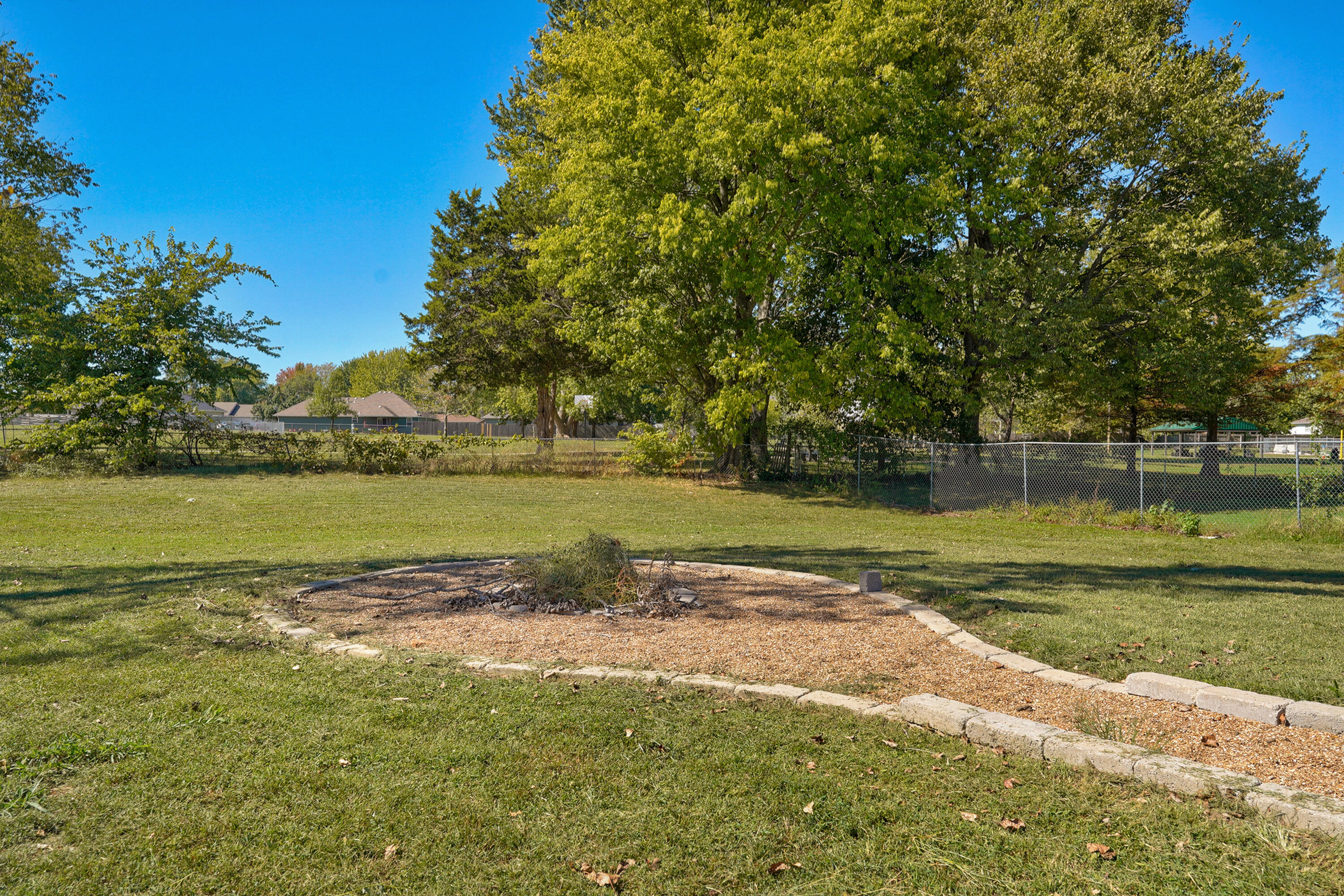 603 South Sunmeadow Drive Property Photo 28