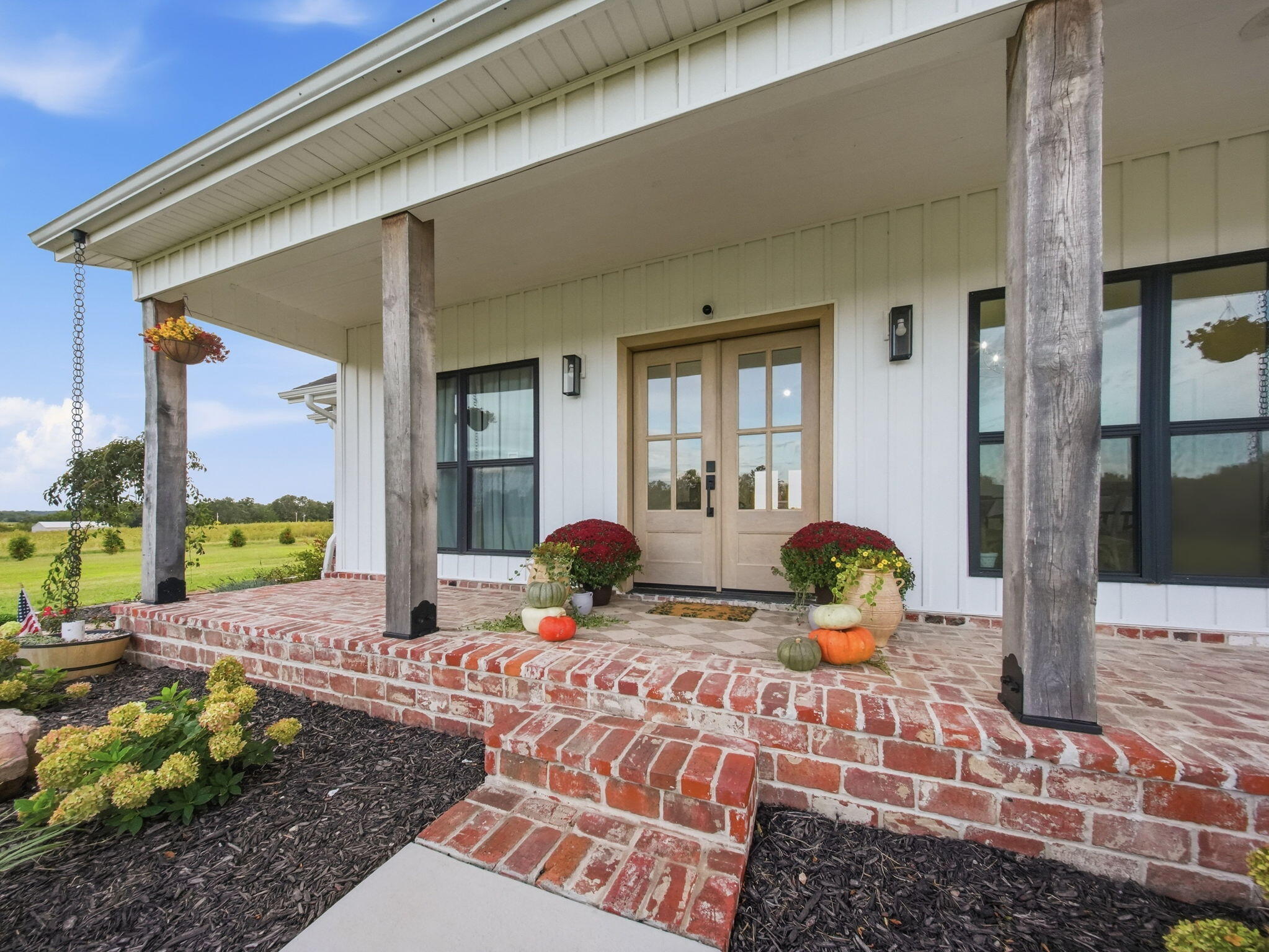 2345 Cologna Road Property Photo 3