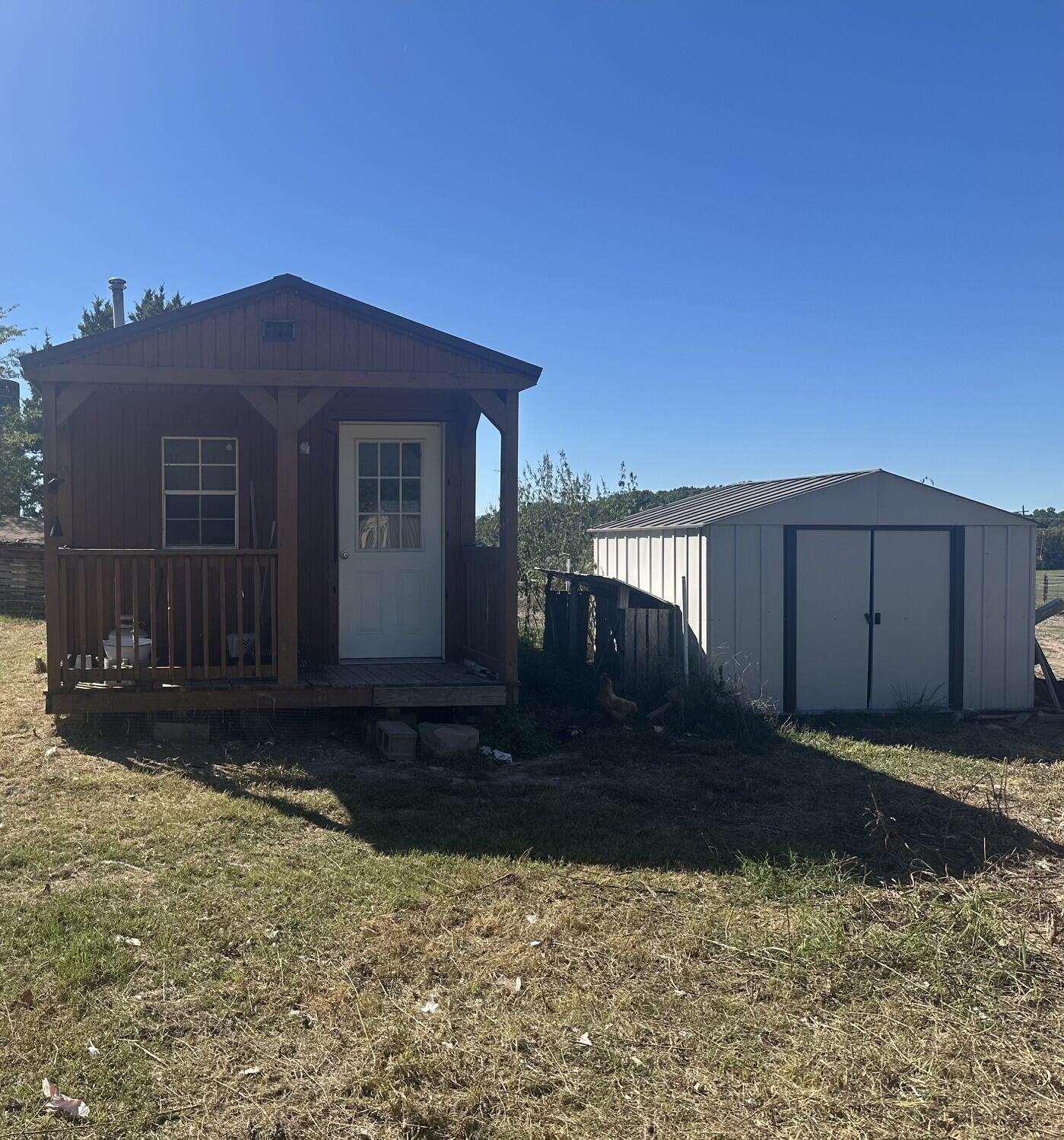 7664 Highway E Property Photo 4