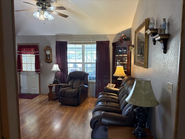 333 West Cline Street Property Photo 7