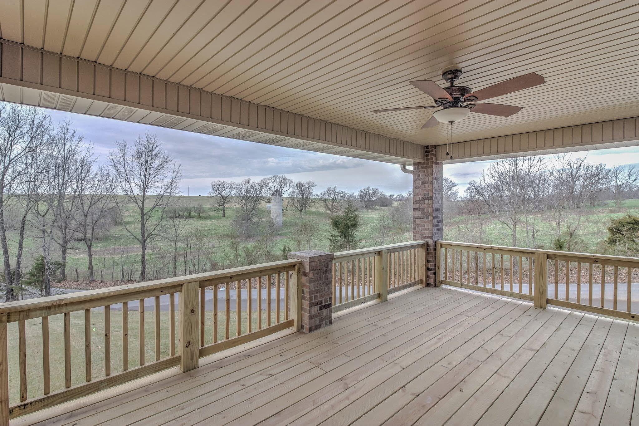 11902 West Farm Road 94 Property Photo 6