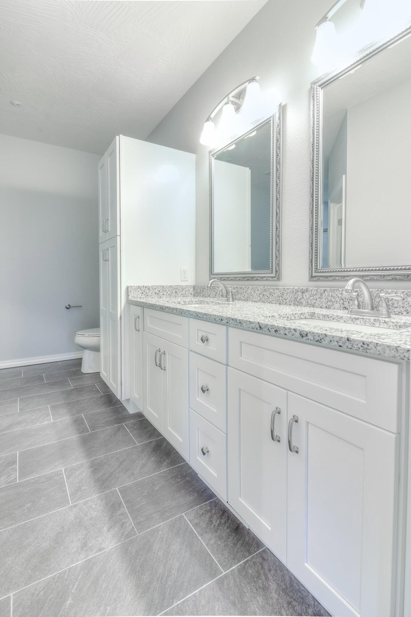 11902 West Farm Road 94 Property Photo 15