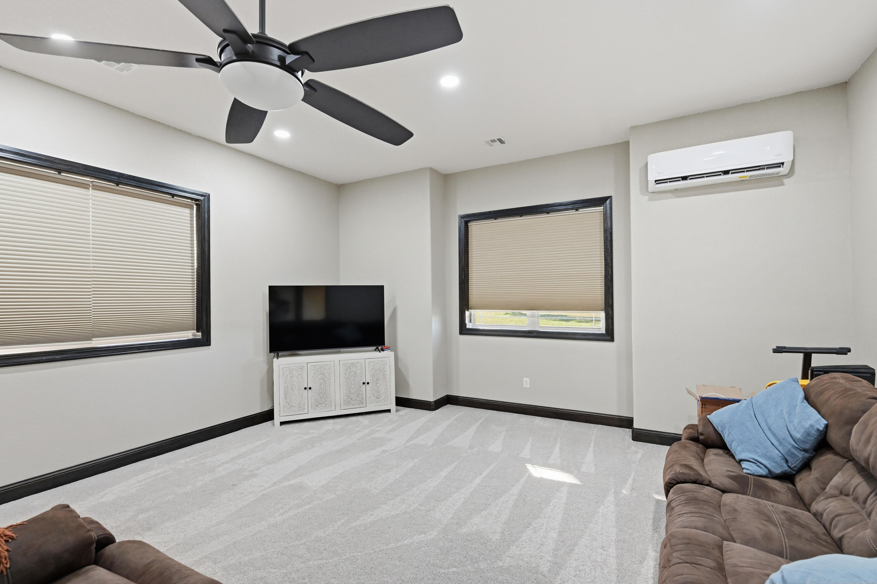 8161 Falcon Road Property Photo 32