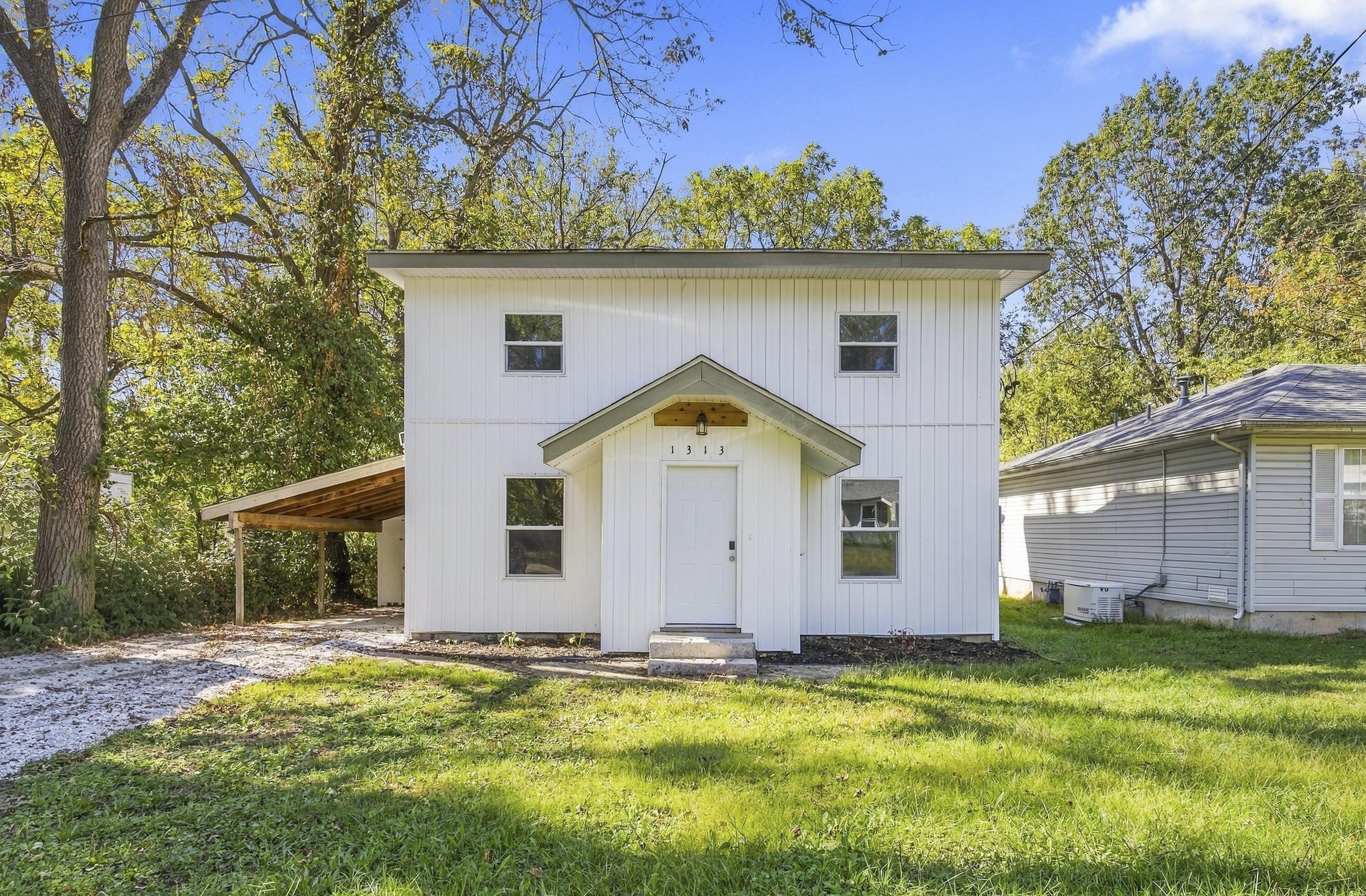 1313 North Clifton Avenue Property Photo 1