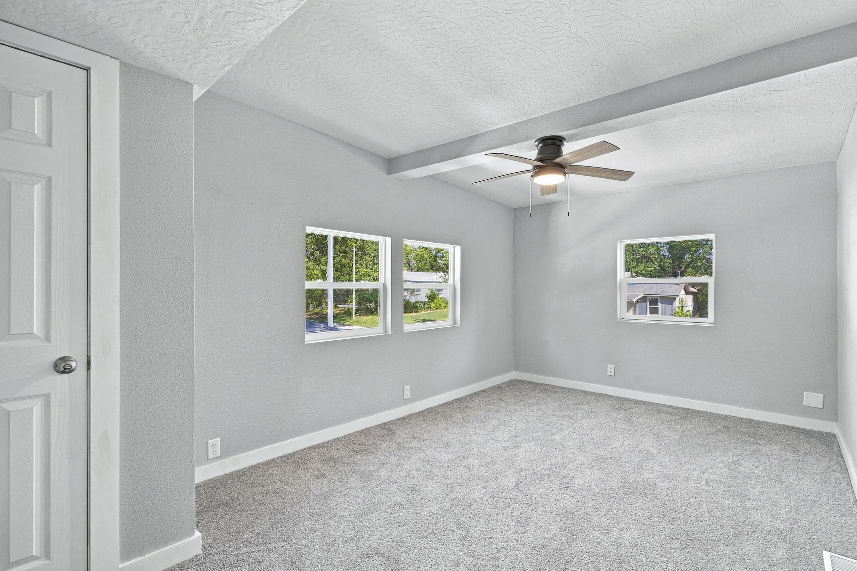 1313 North Clifton Avenue Property Photo 29