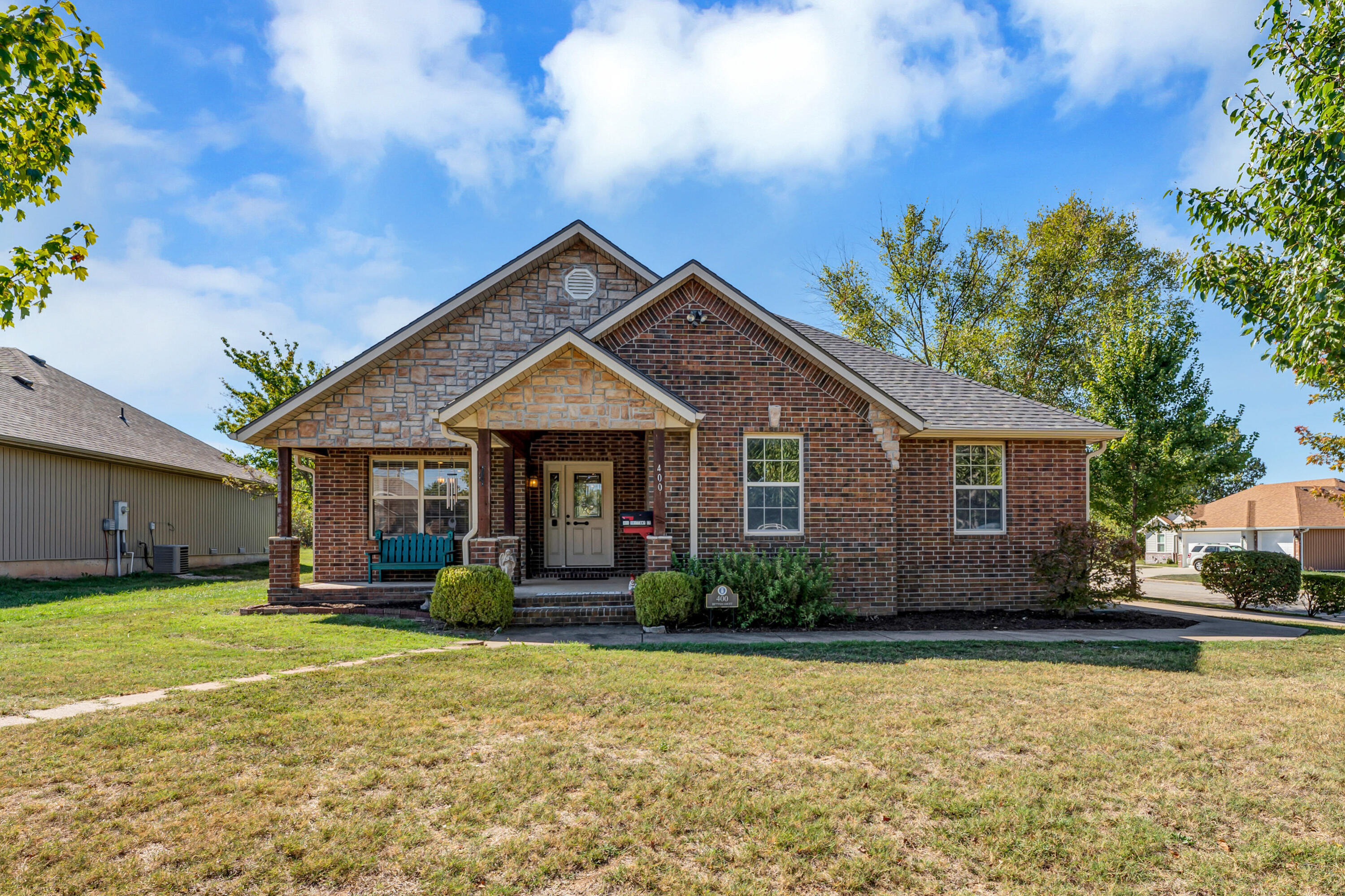 400 Brittany Court Property Photo 1