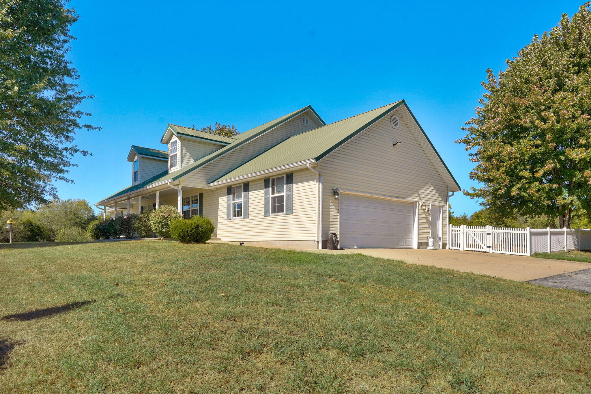 1519 East 515th Road Property Photo 4