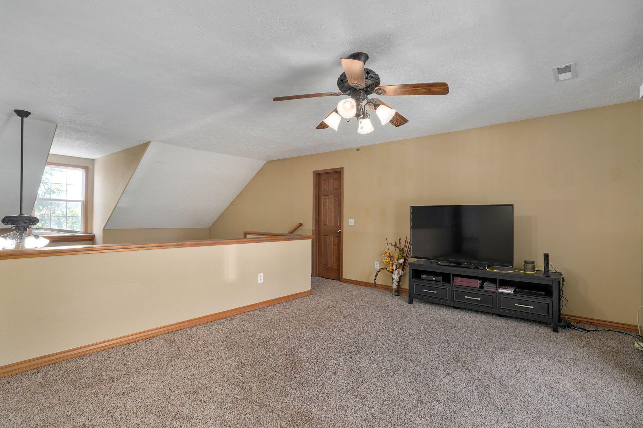 1519 East 515th Road Property Photo 27