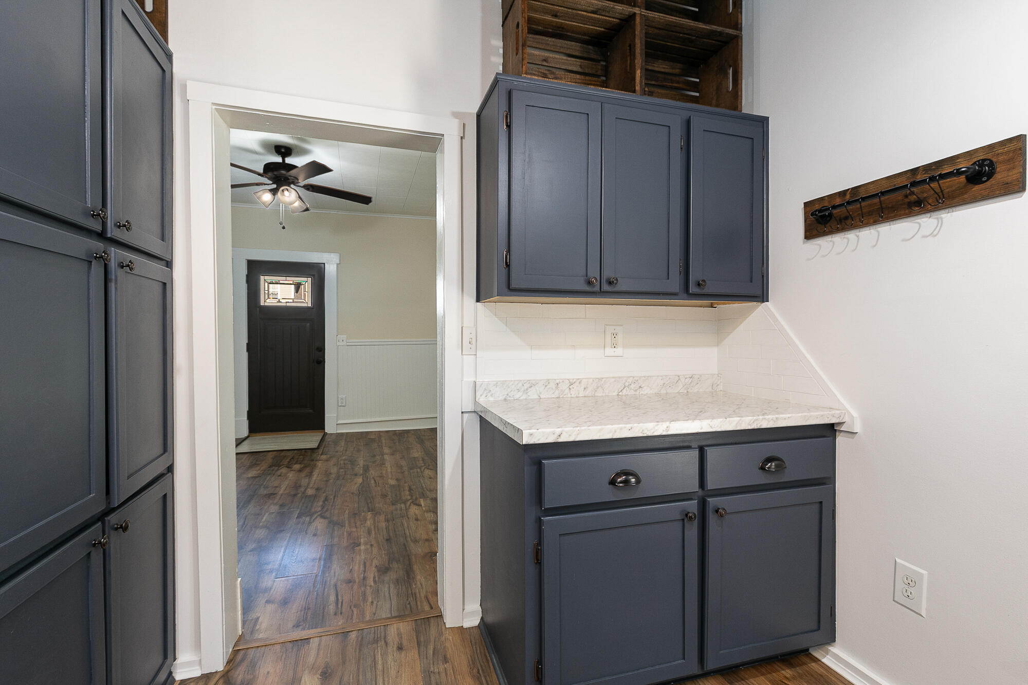 306 East Oak Street Property Photo 13