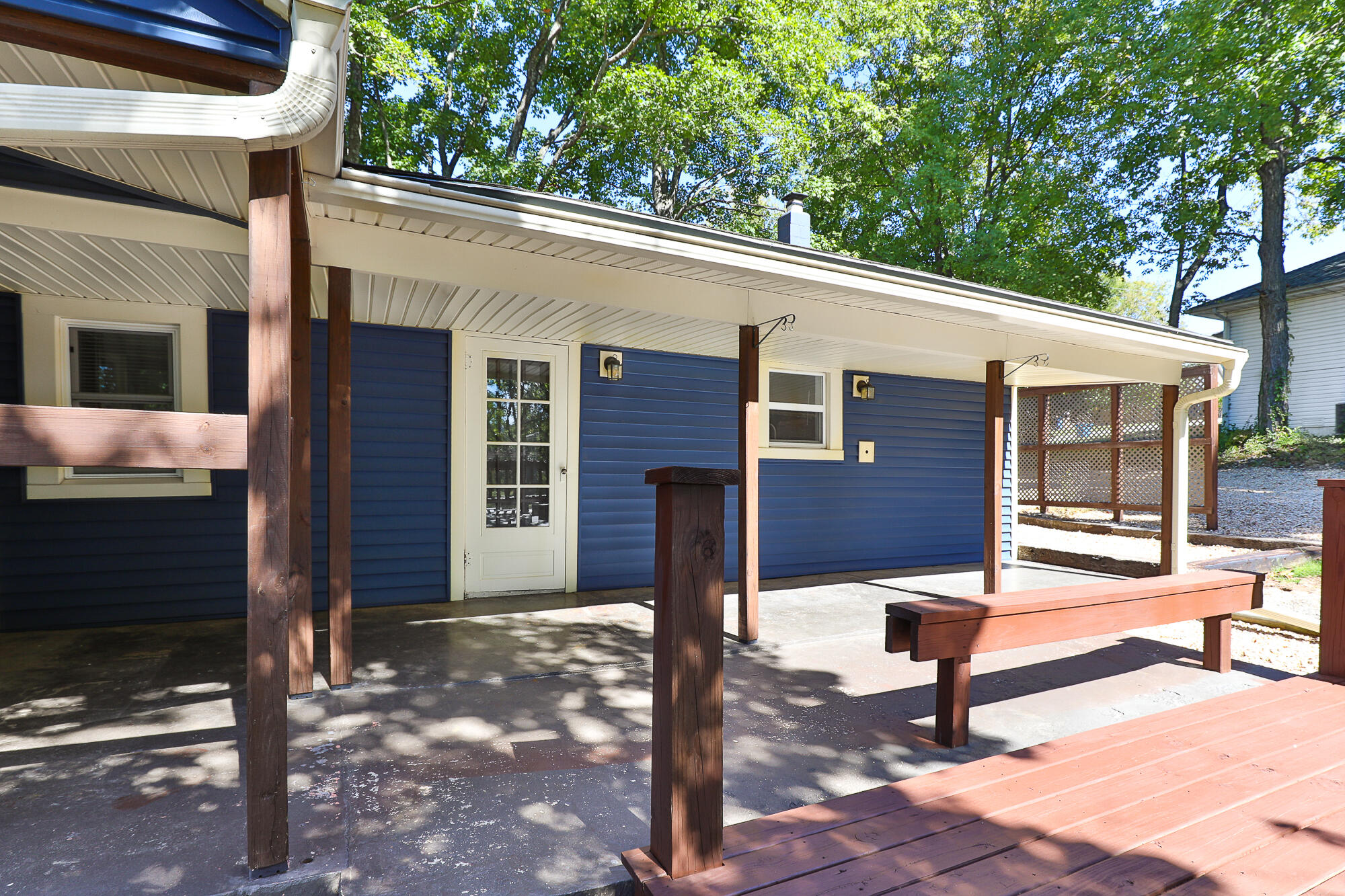 306 East Oak Street Property Photo 26
