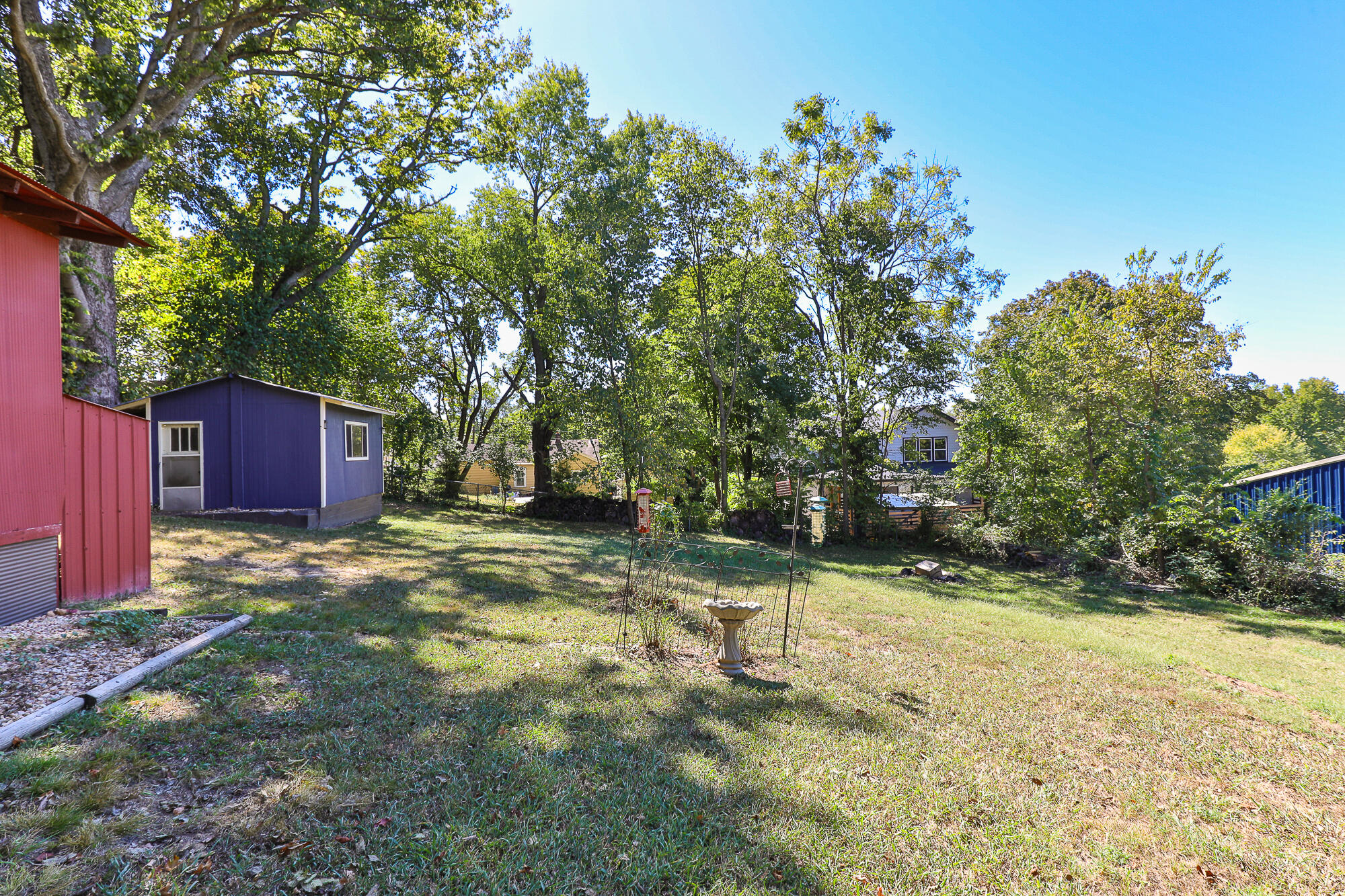 306 East Oak Street Property Photo 29