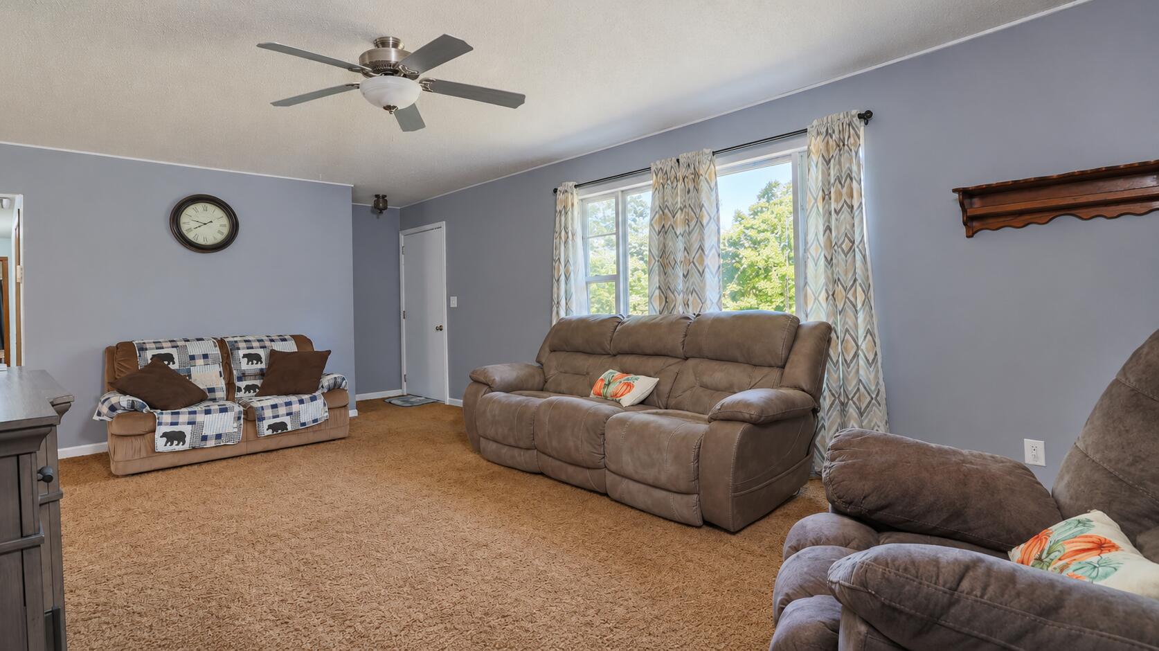 8969 County Road 445 Property Photo 6