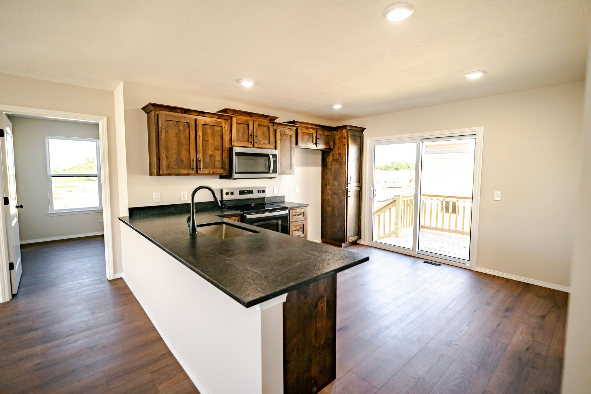 1008 Fenli Avenue Property Photo 5