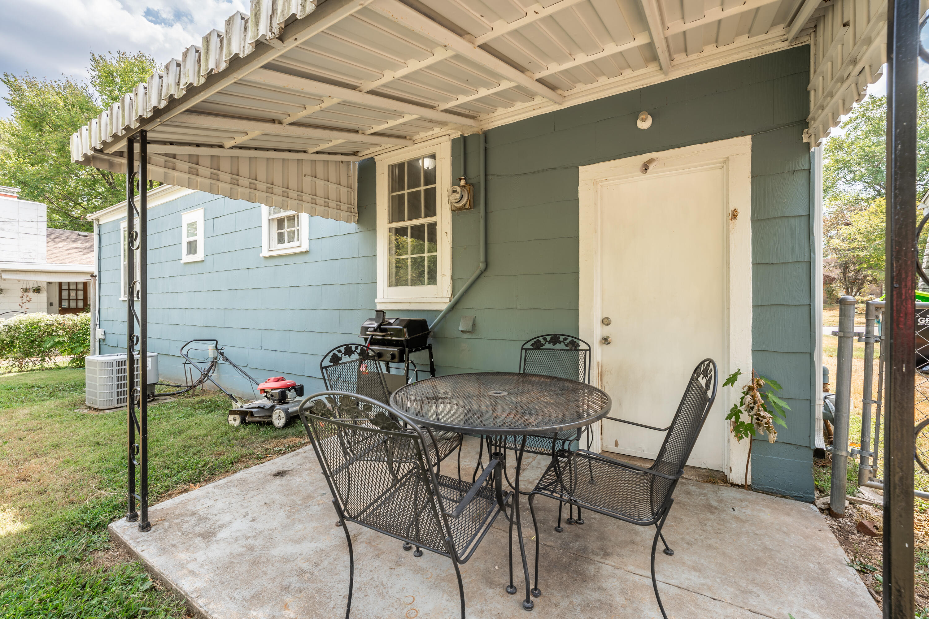 1349 East Stanford Street Property Photo 27