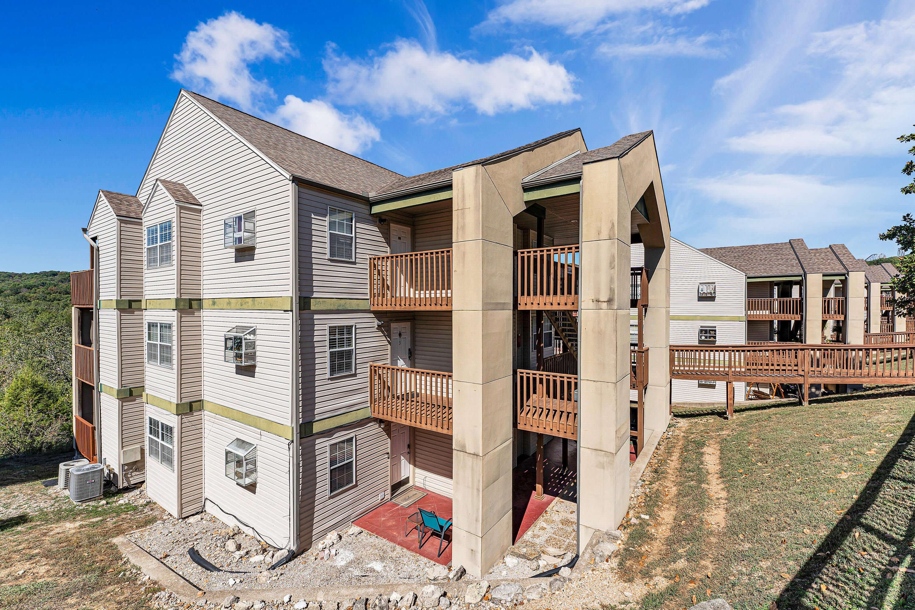 6 Woodpecker Lane # 1 Property Photo 2