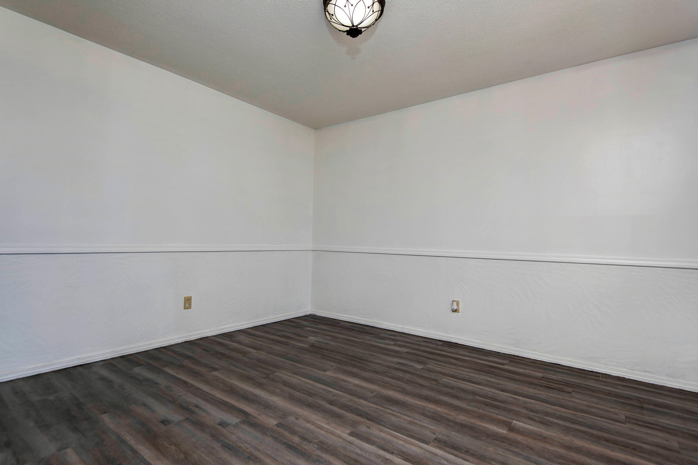 6711 North Farm Road 97 Property Photo 25