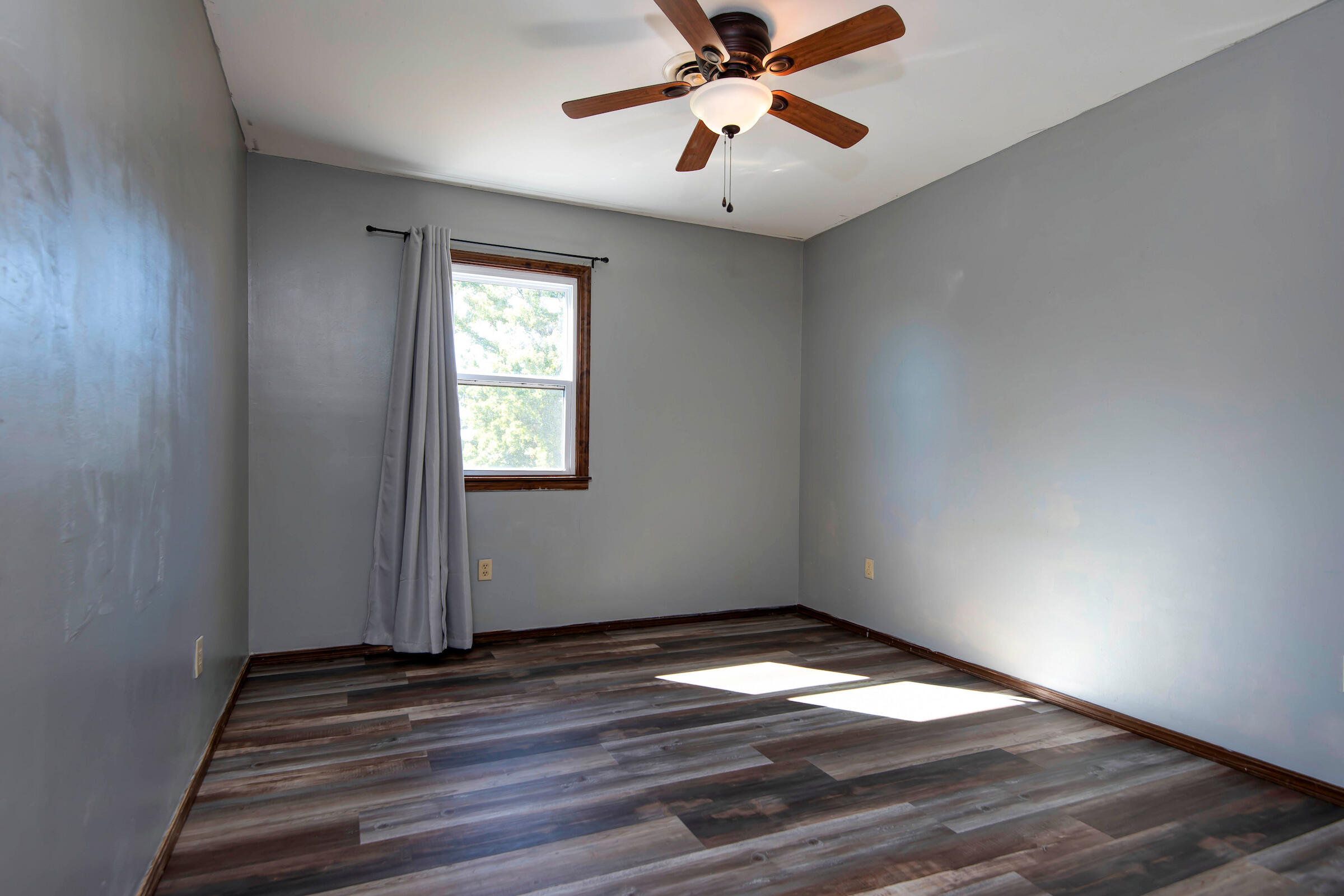 6711 North Farm Road 97 Property Photo 31