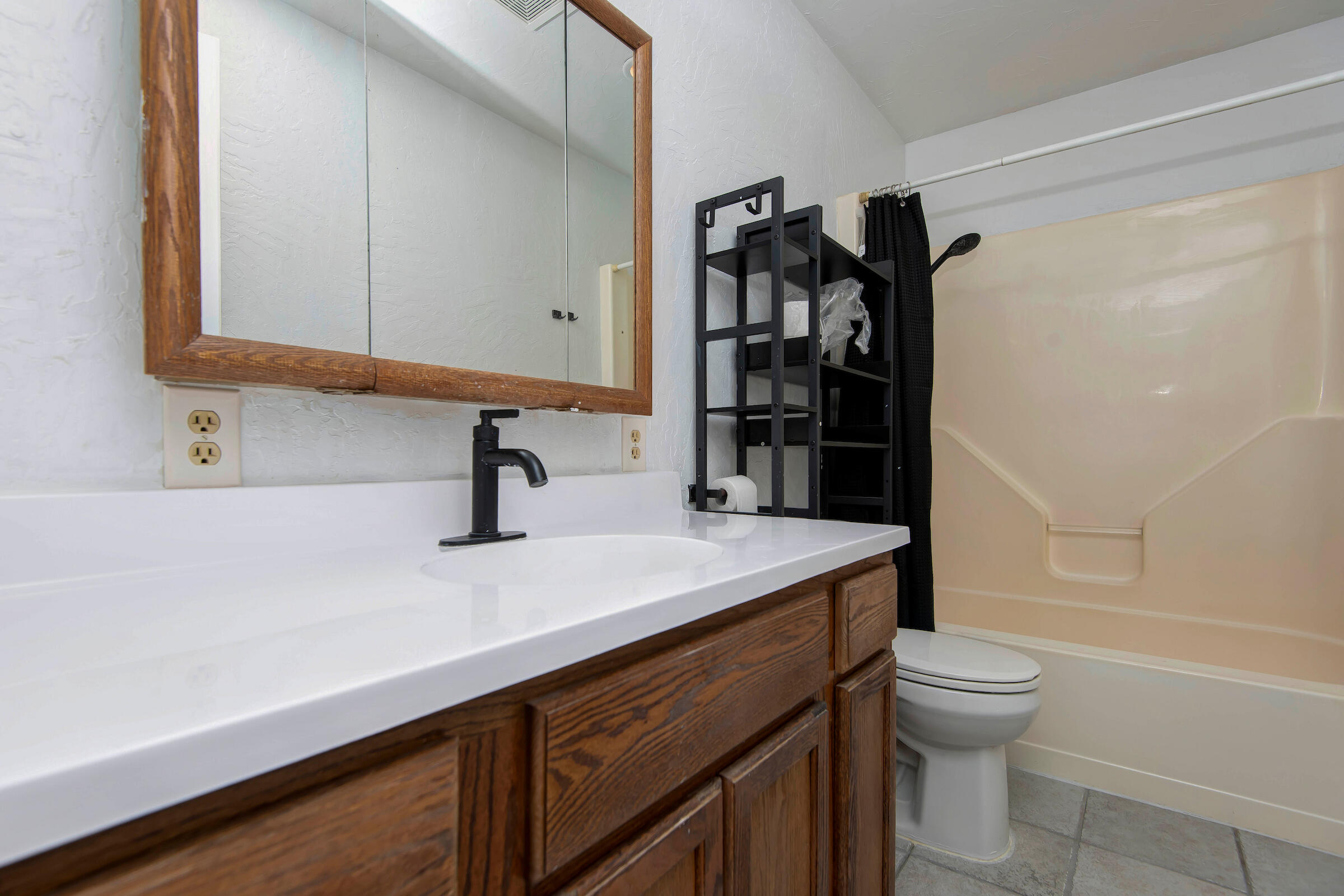 6711 North Farm Road 97 Property Photo 32