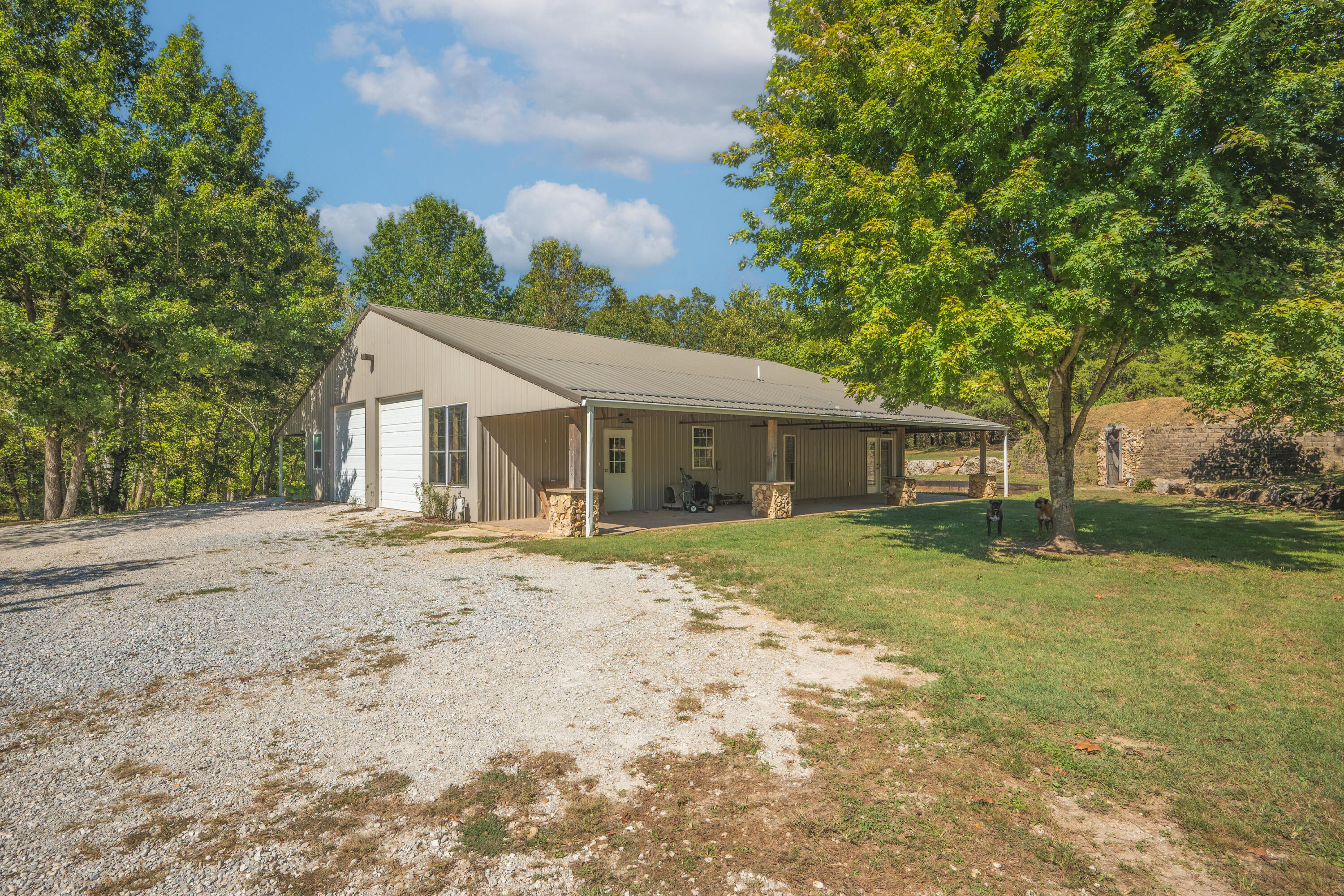 6193 Farm Road 1190 Property Photo 1