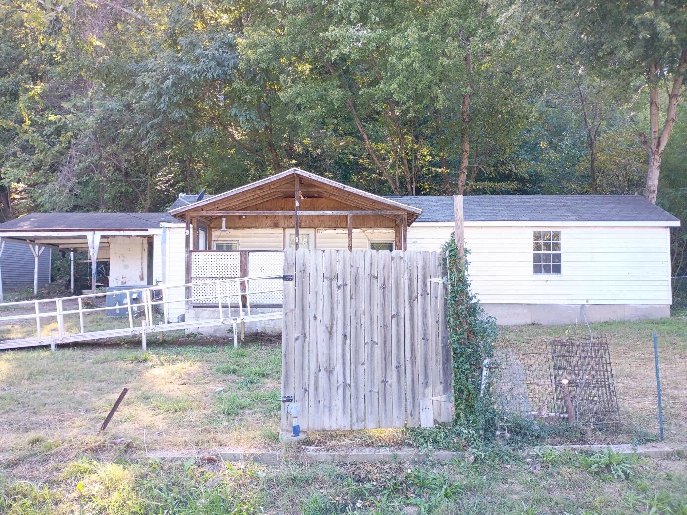 9083 State Highway 59 Property Photo 1