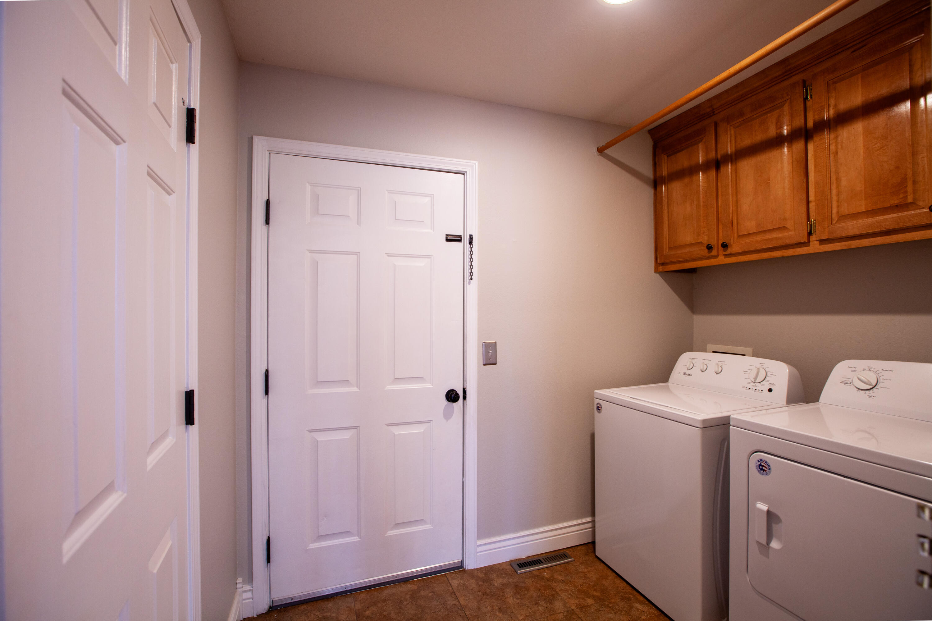 4310 South Mentor Avenue Property Photo 11