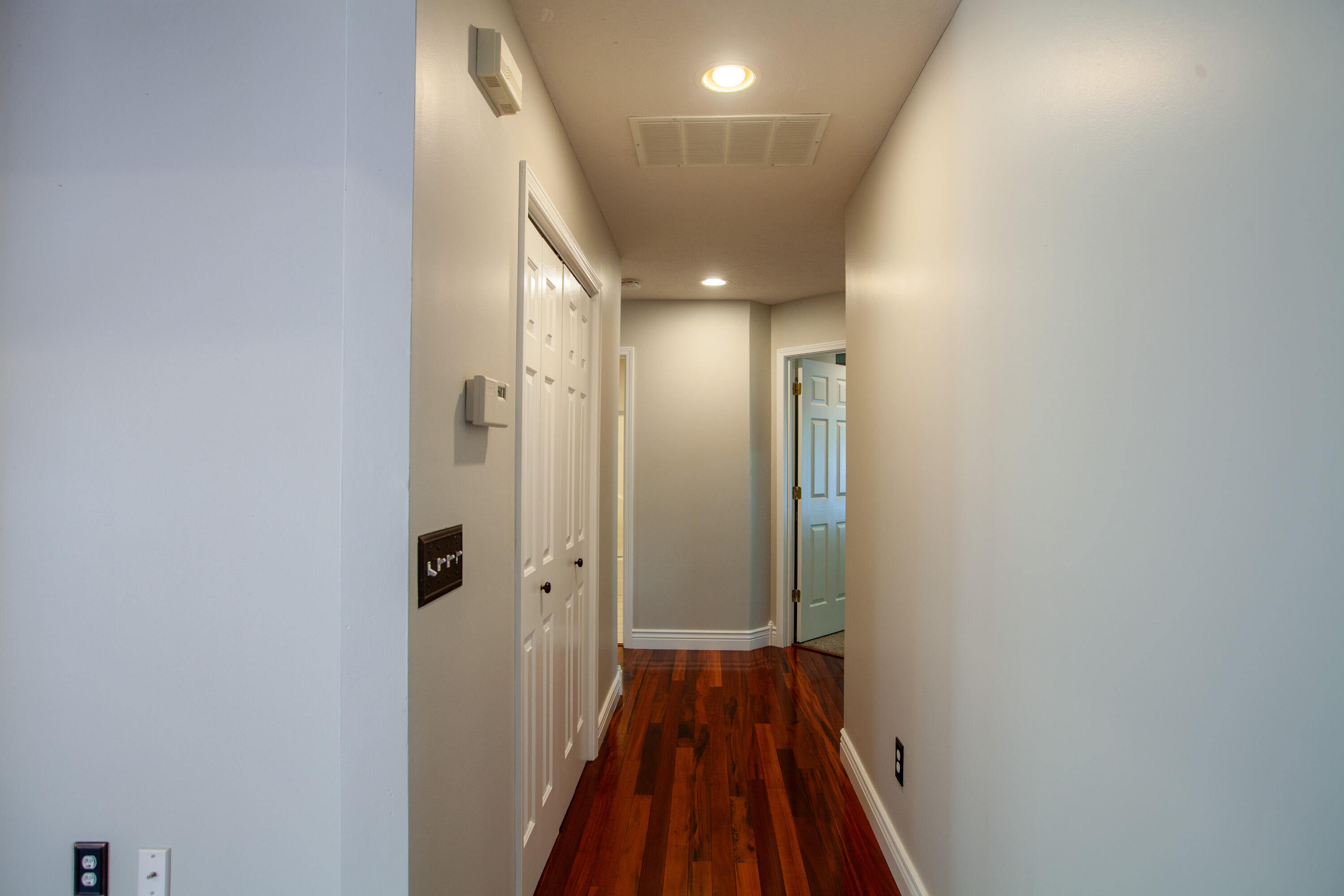 4310 South Mentor Avenue Property Photo 14