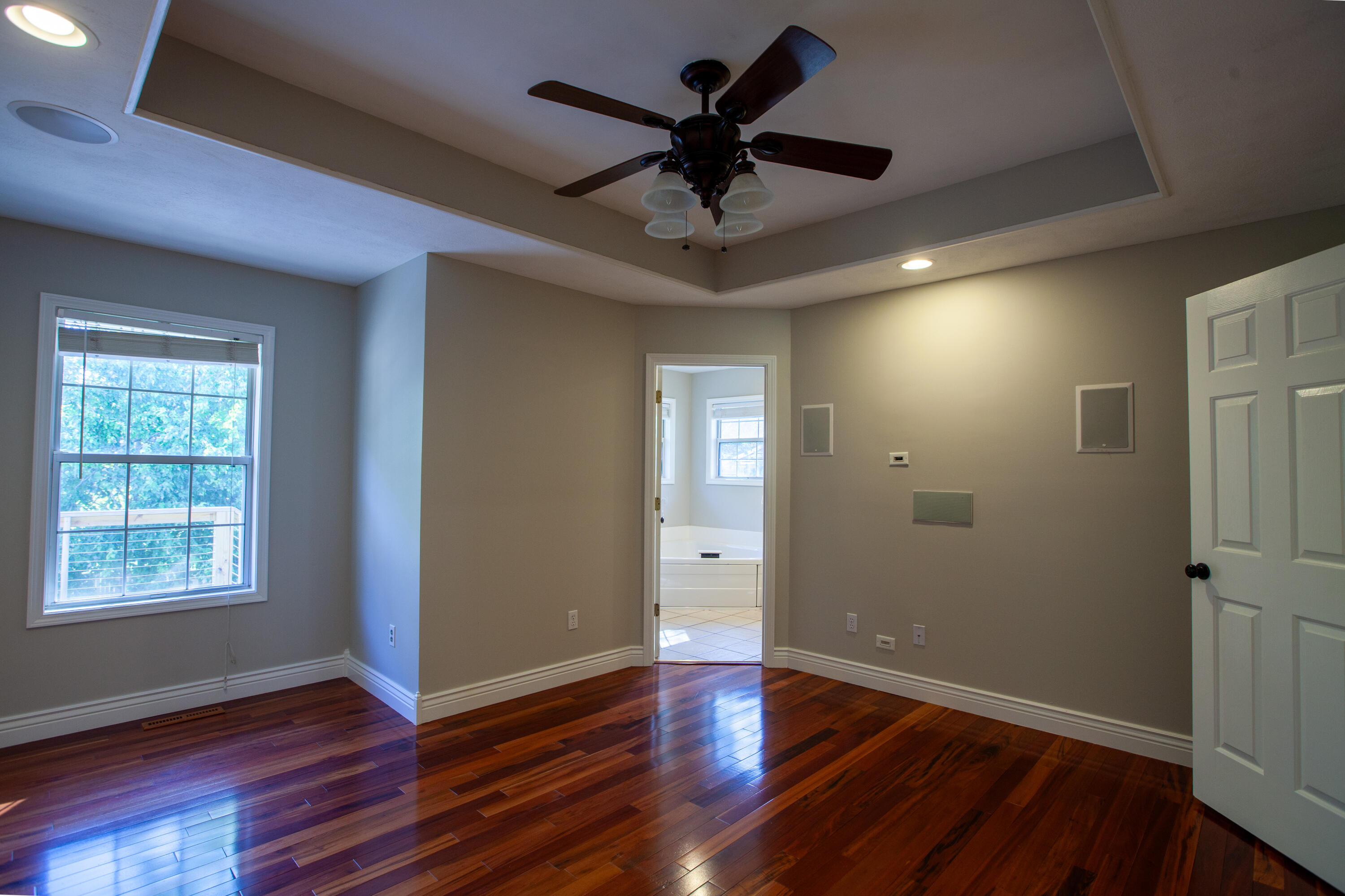 4310 South Mentor Avenue Property Photo 16
