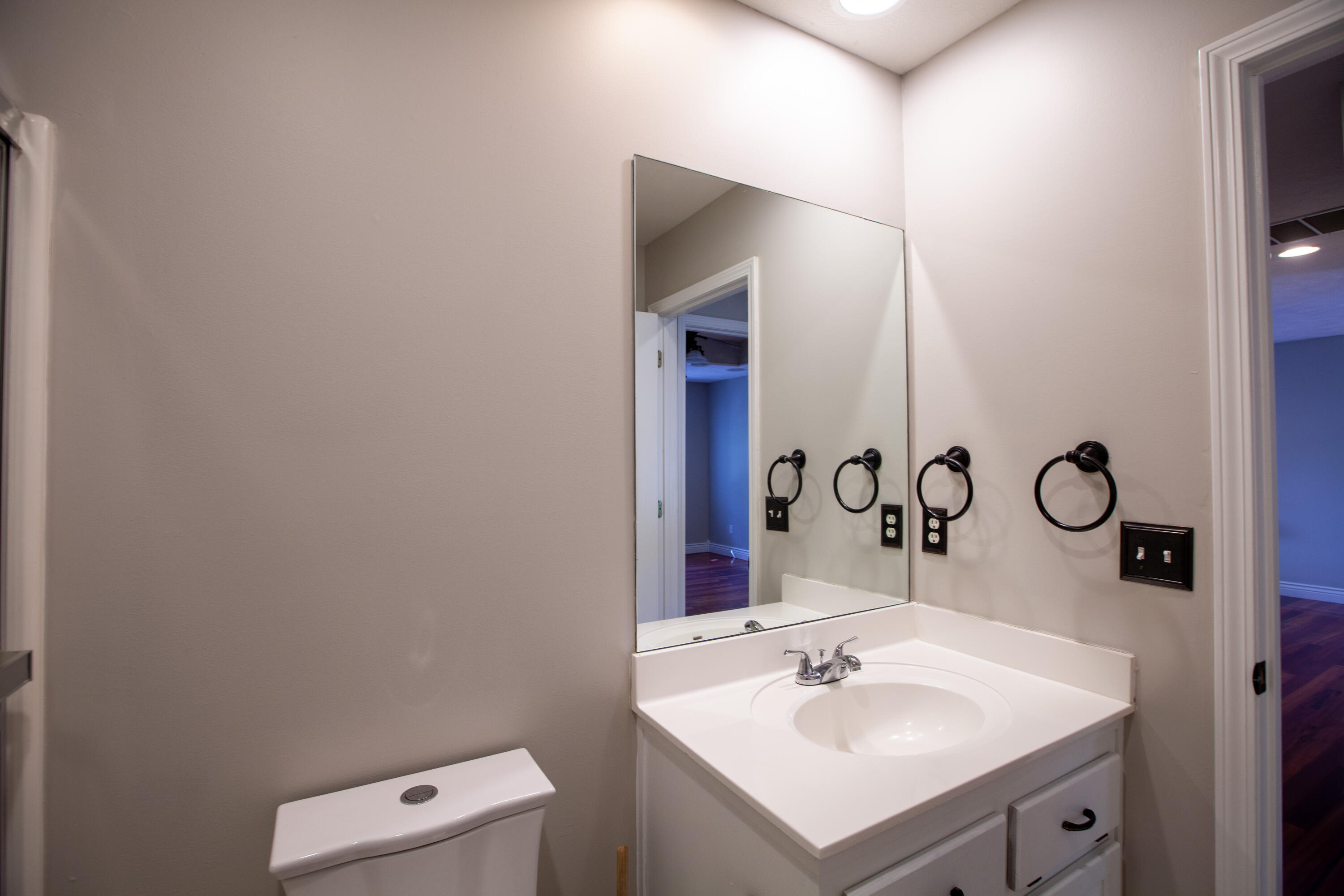 4310 South Mentor Avenue Property Photo 25