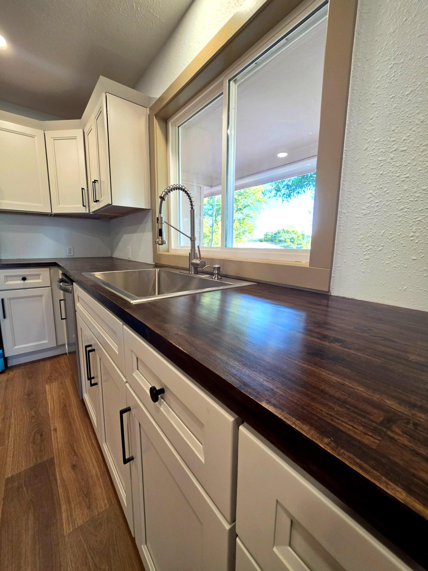 209 South Magnolia Street Property Photo 6