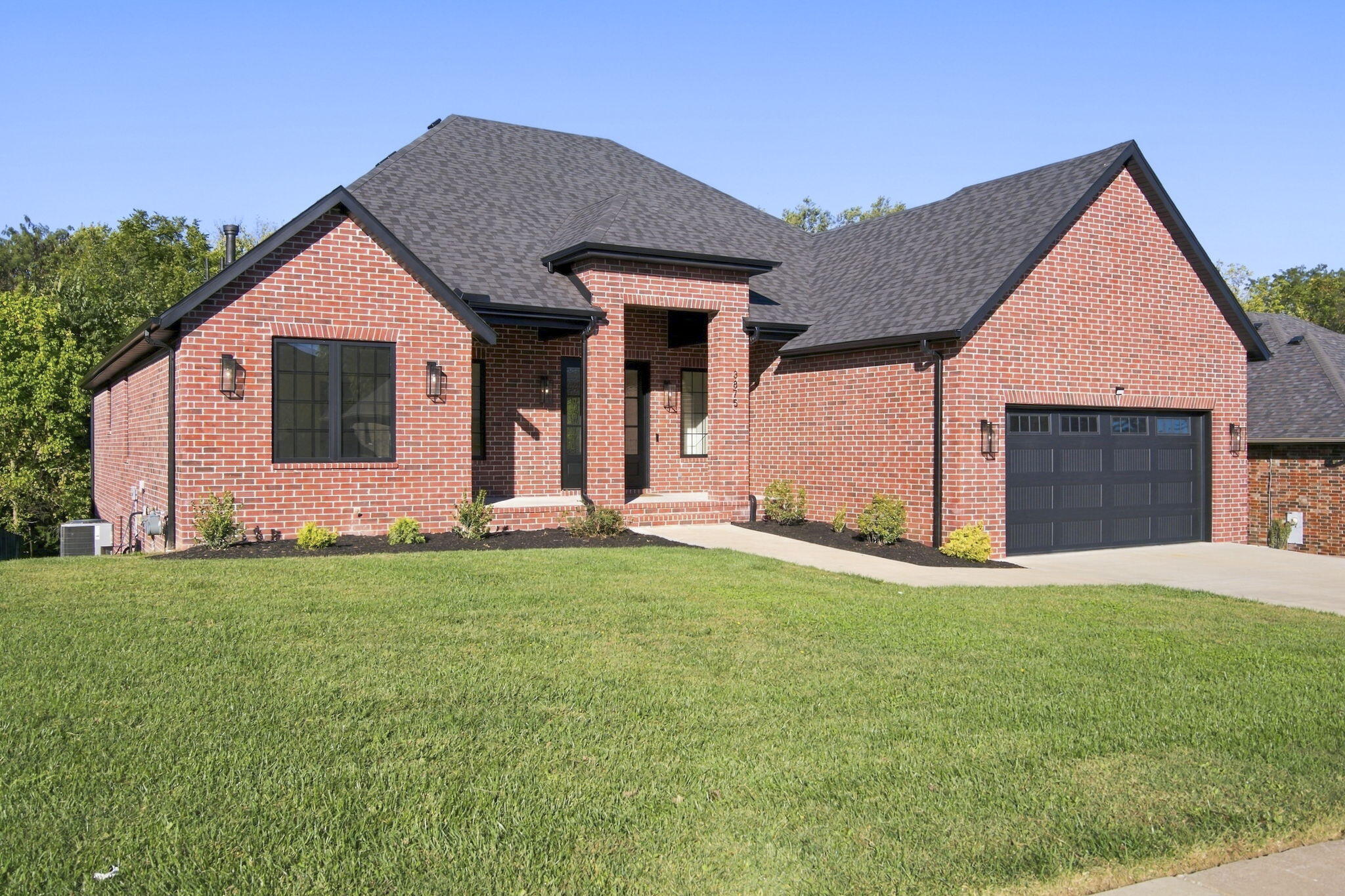 3875 Rose Avenue Property Photo 2