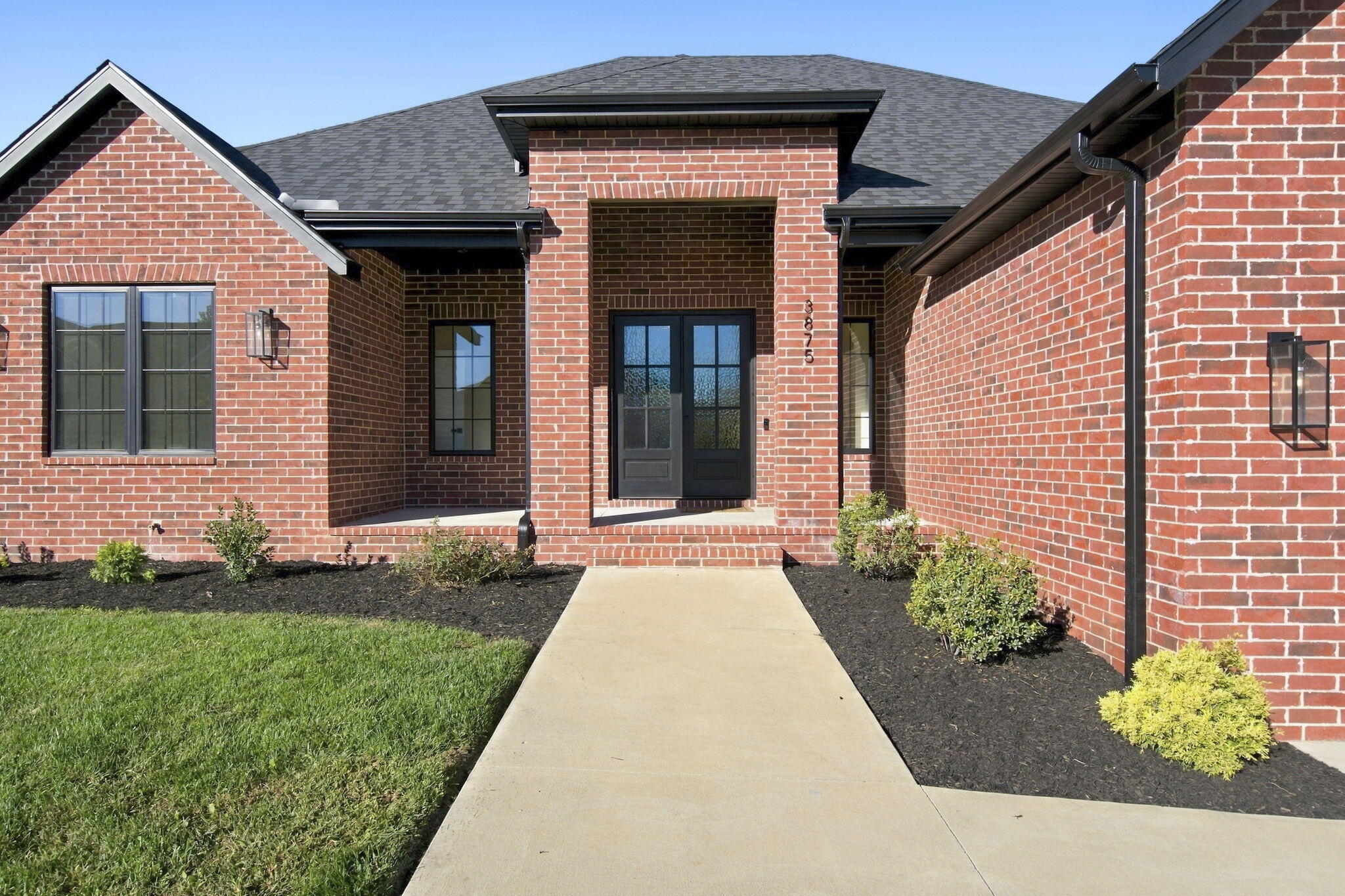 3875 Rose Avenue Property Photo 3