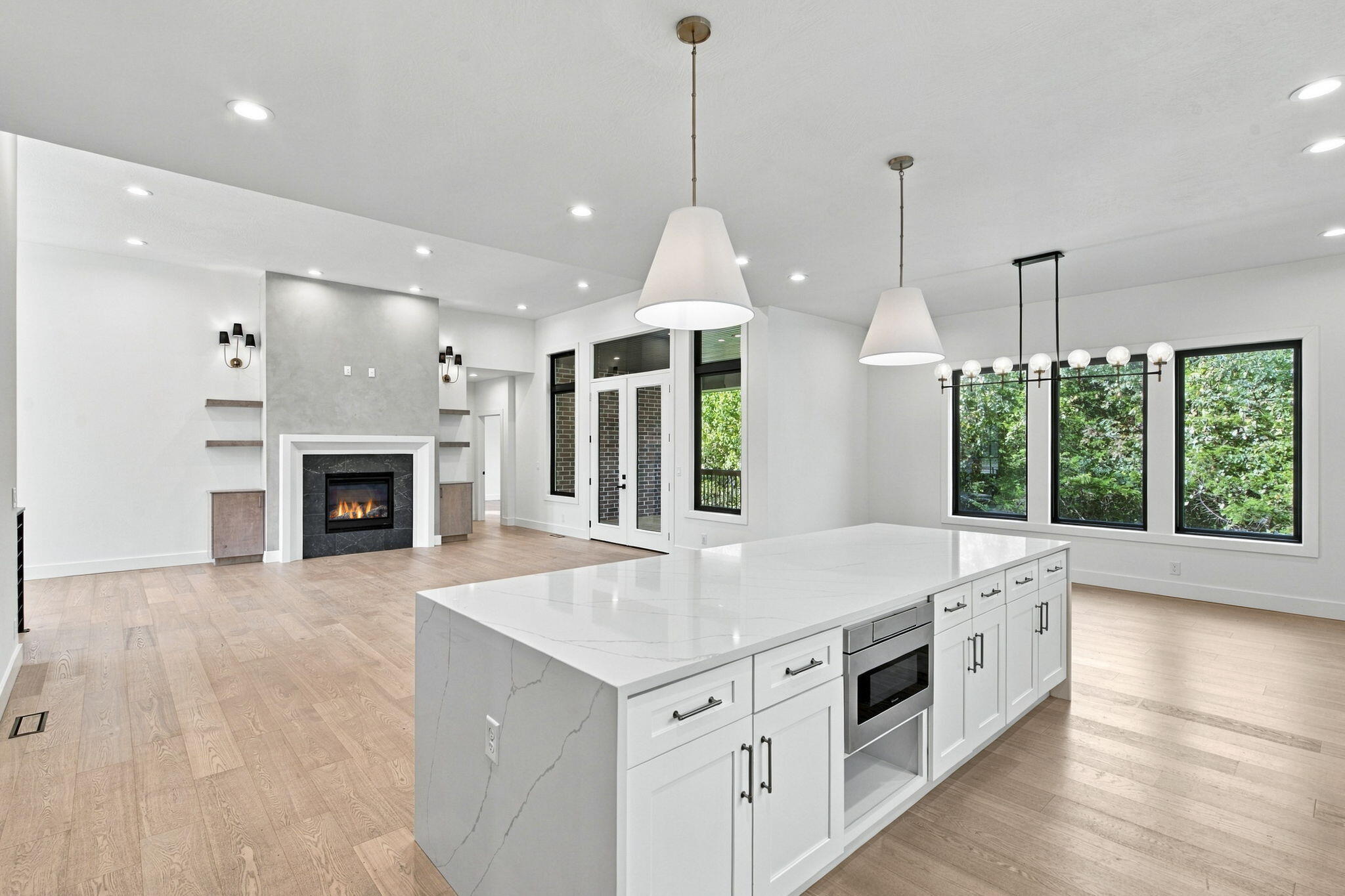 3875 Rose Avenue Property Photo 4