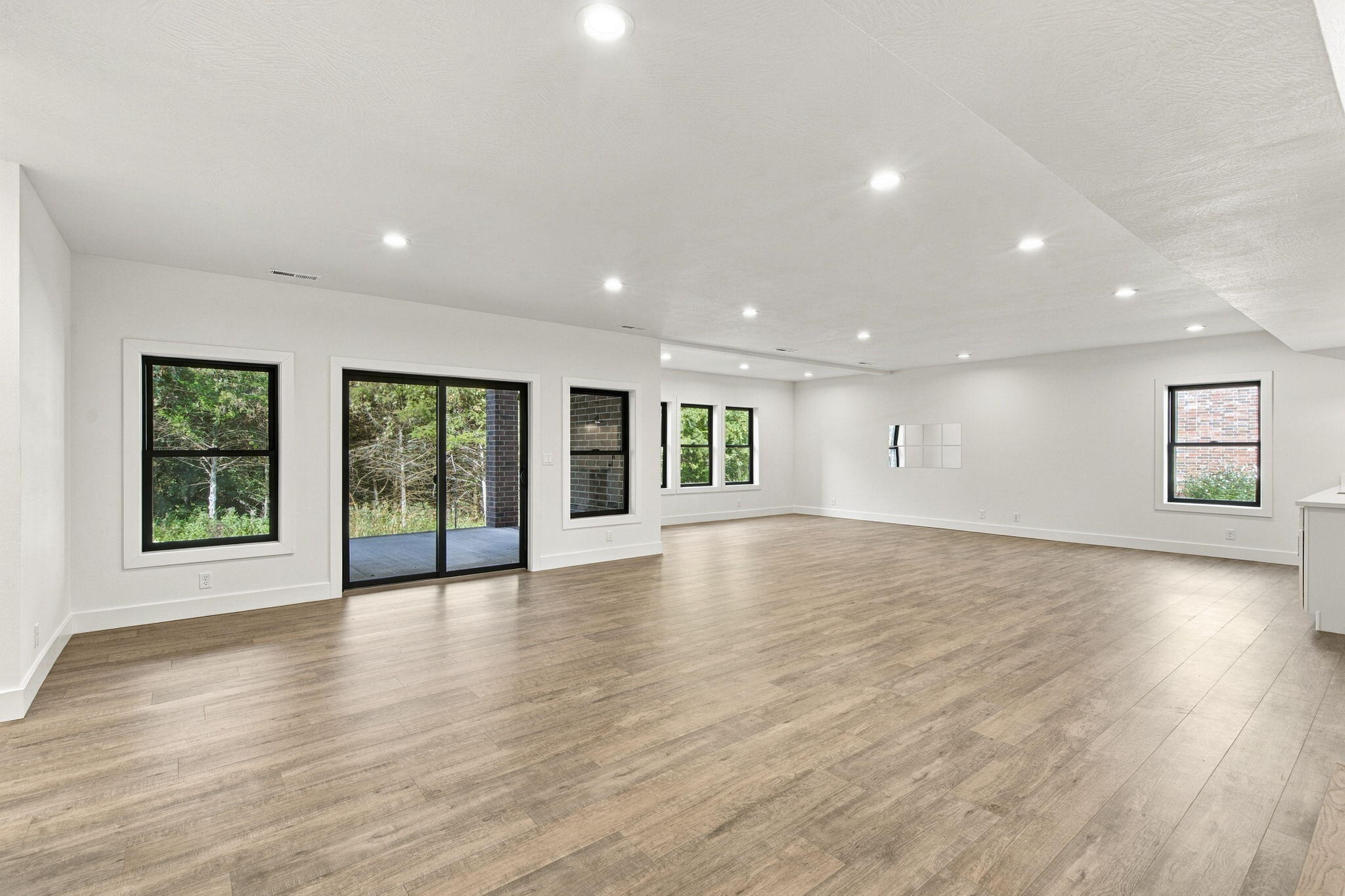 3875 Rose Avenue Property Photo 25