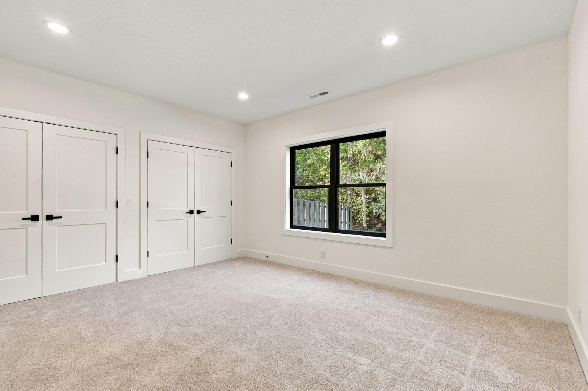 3875 Rose Avenue Property Photo 28