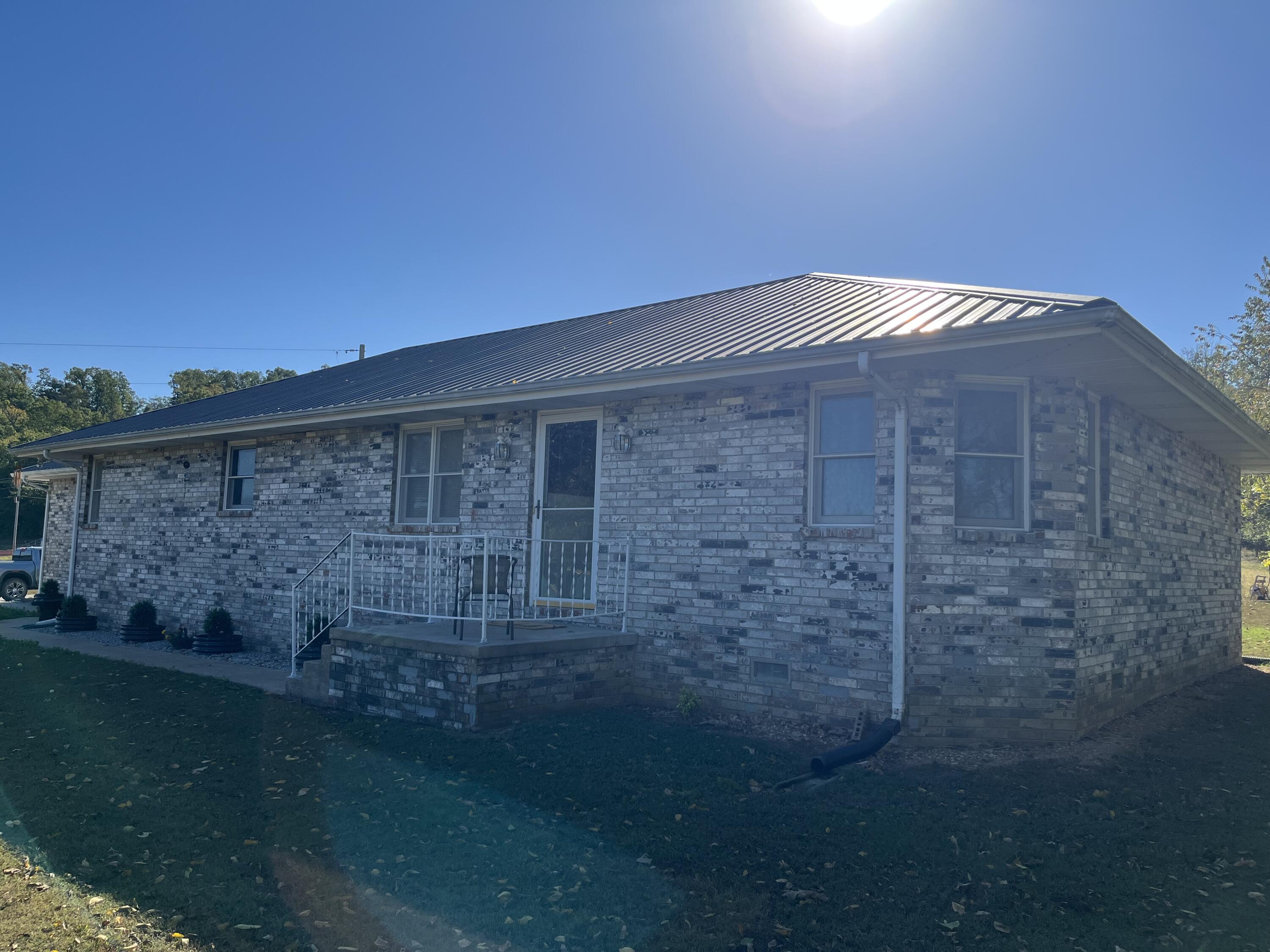 16224 Farm Road 1120 Property Photo 1