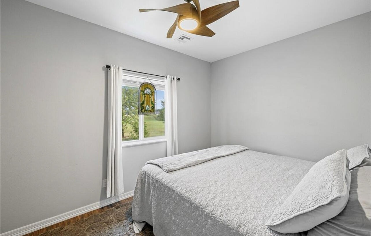 317 Rivers Edge Lane Property Photo 16