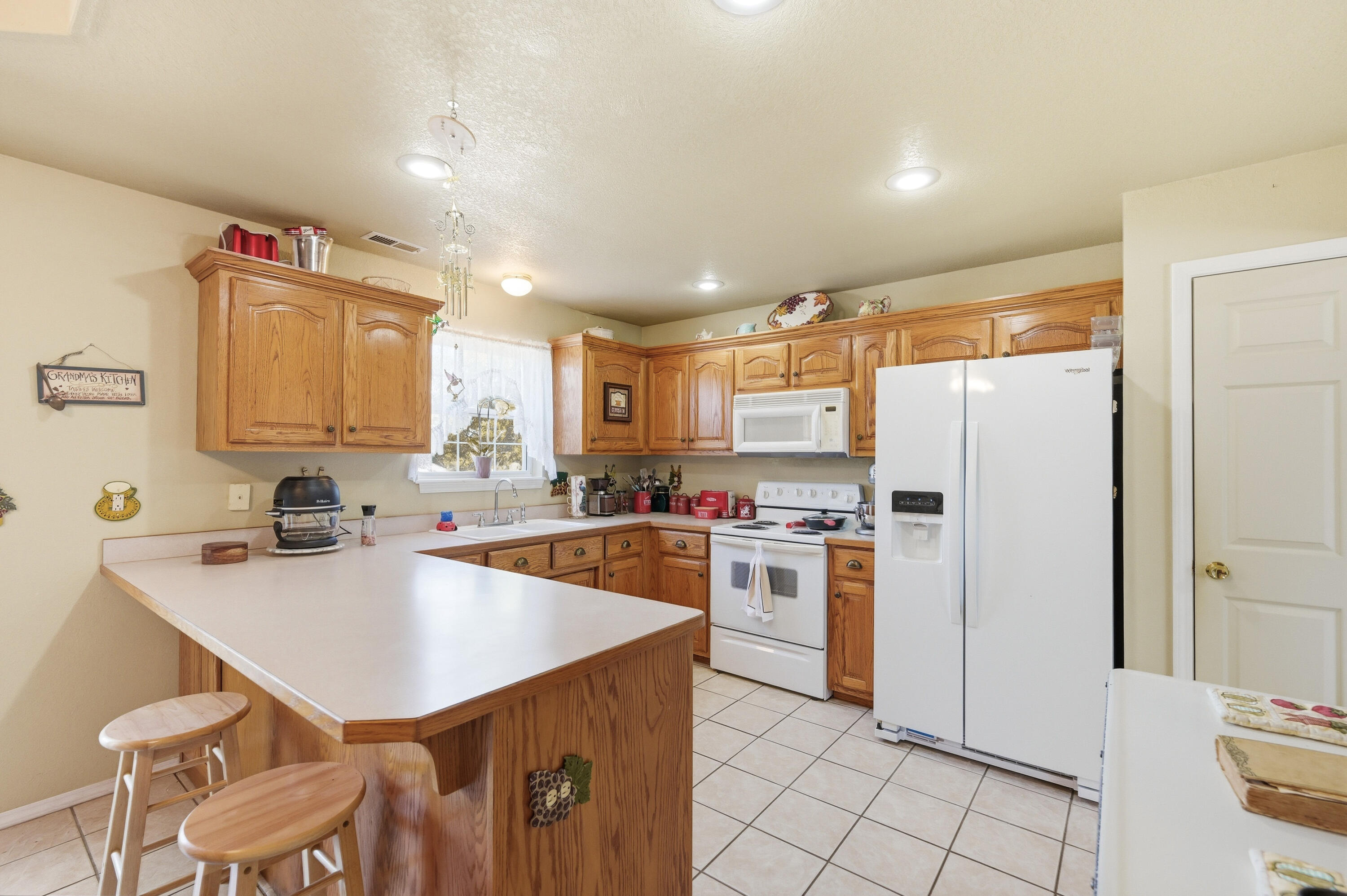 217 South Parkmor Drive Property Photo 10