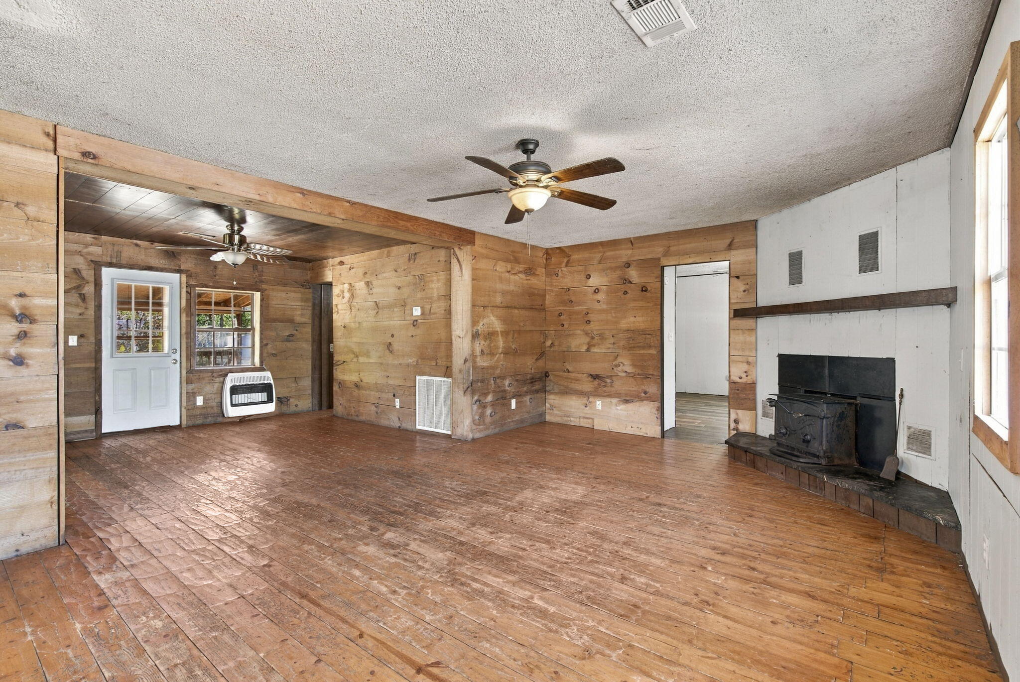 25112 Farm Road 1263 Property Photo 7
