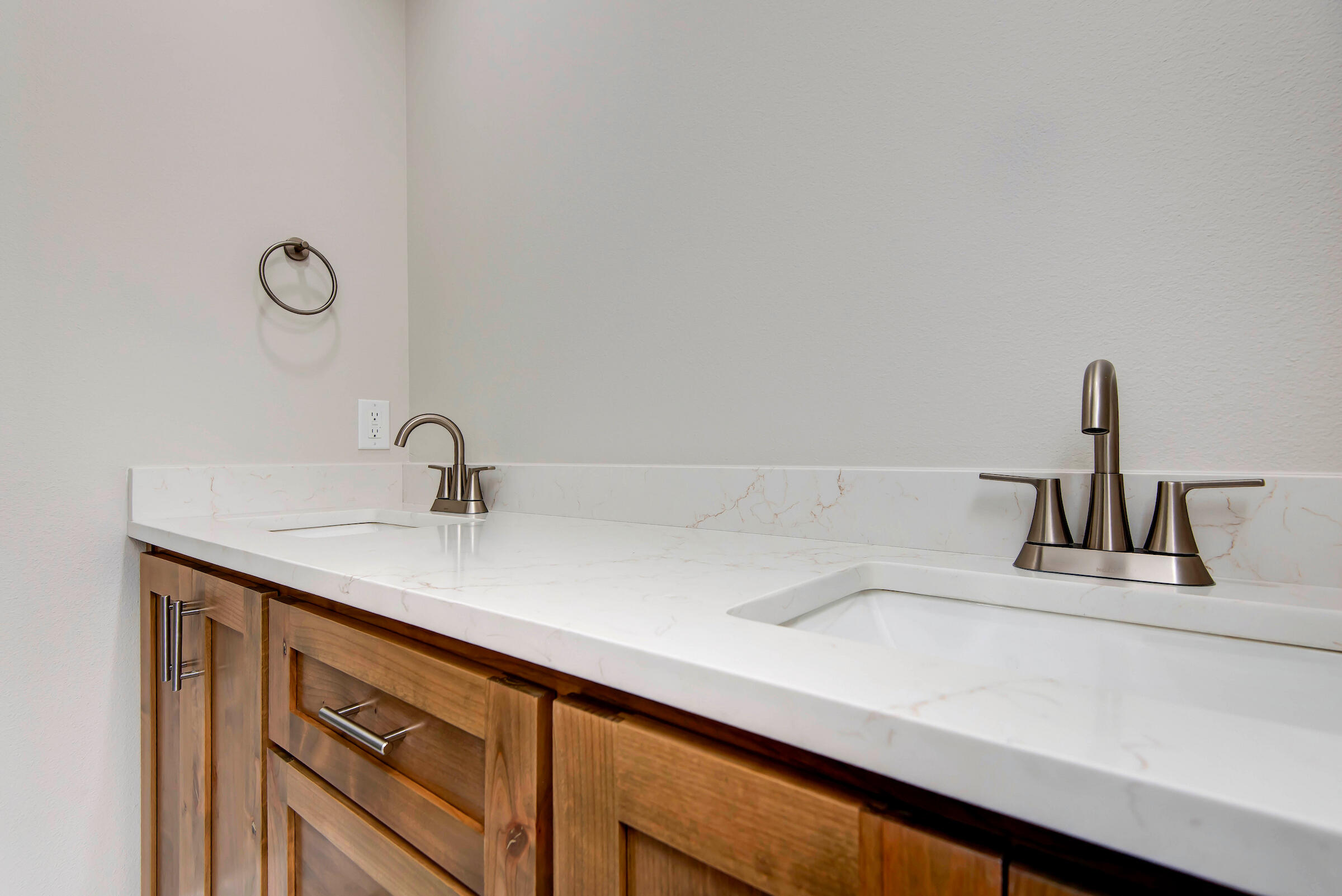2612 West Pigeon Drive Property Photo 17