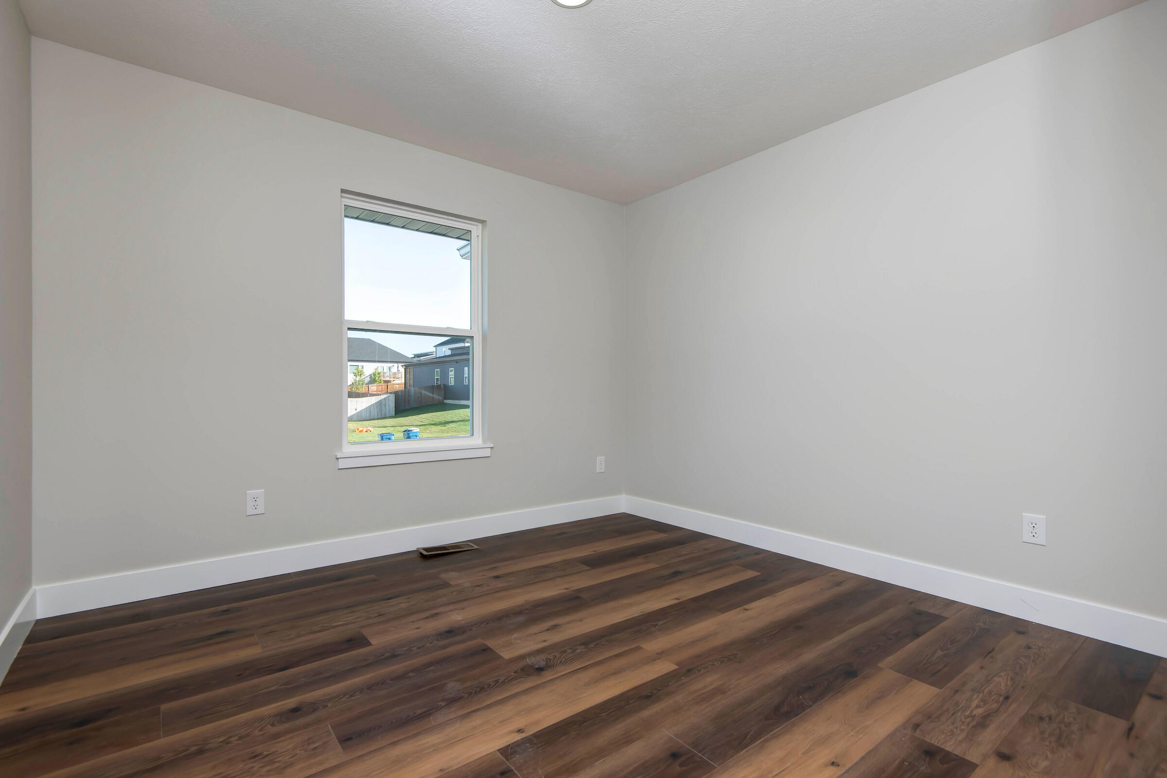 2612 West Pigeon Drive Property Photo 22