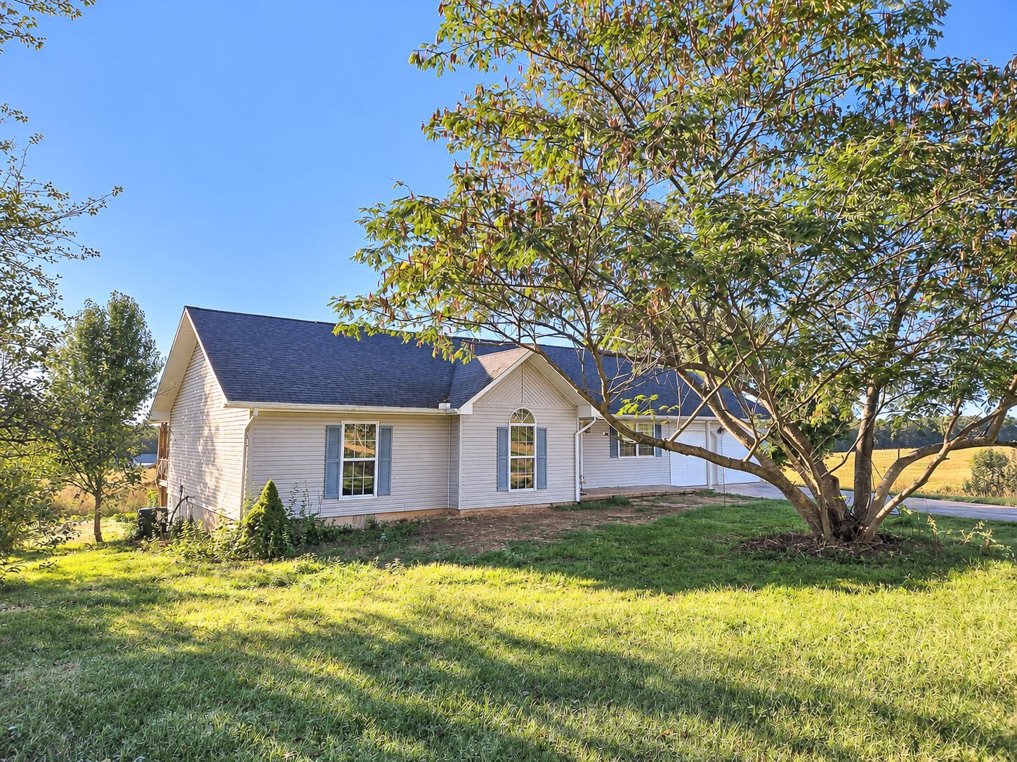 1607 South State Route 17 Property Photo 1