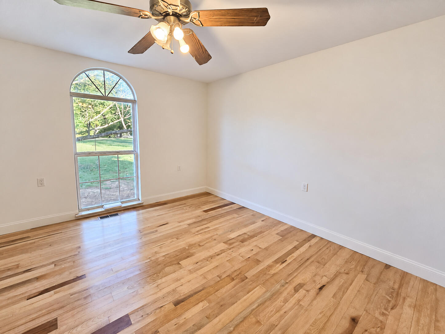 1607 South State Route 17 Property Photo 10