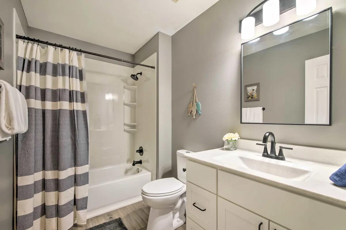 1 South Street Property Photo 8
