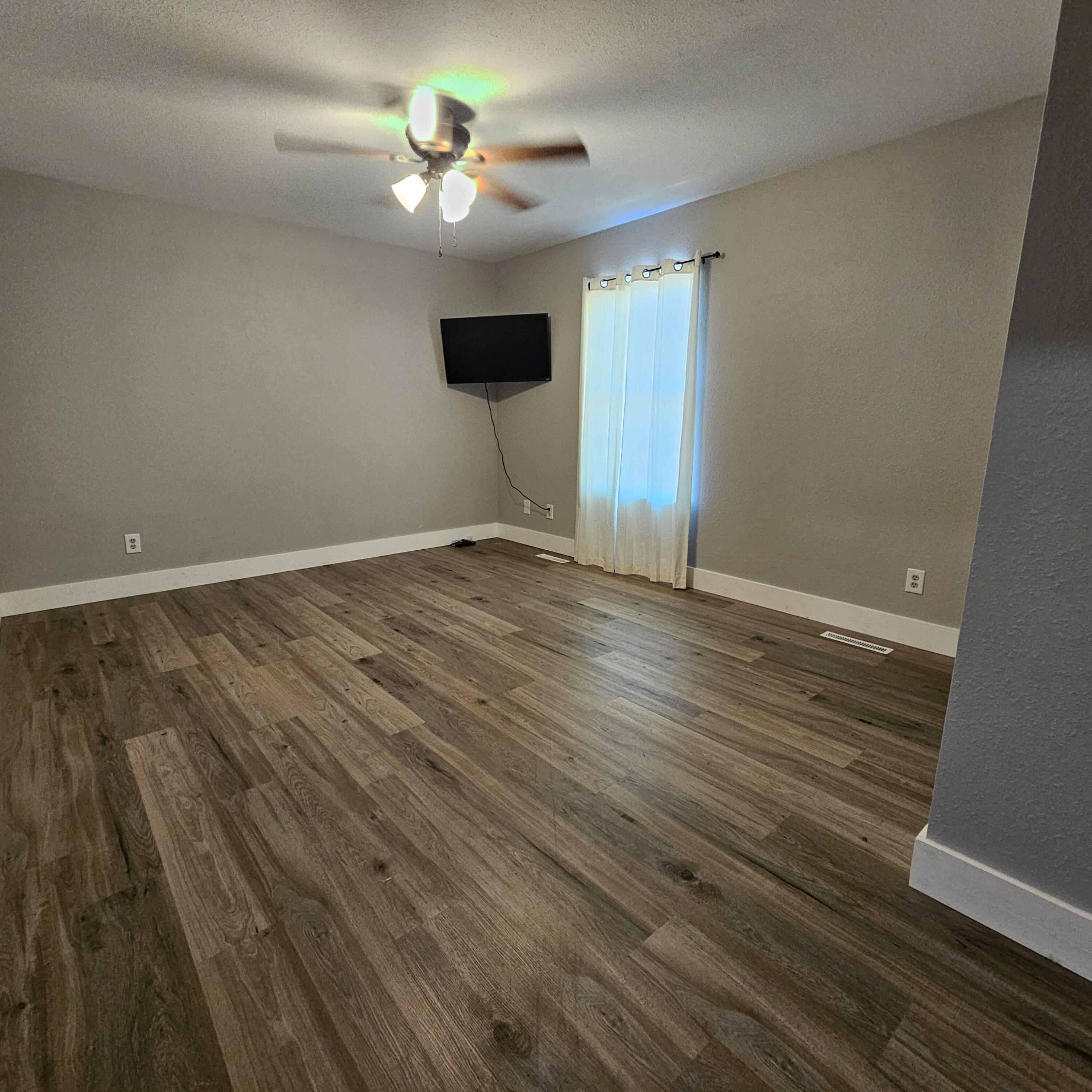 1 South Street Property Photo 23