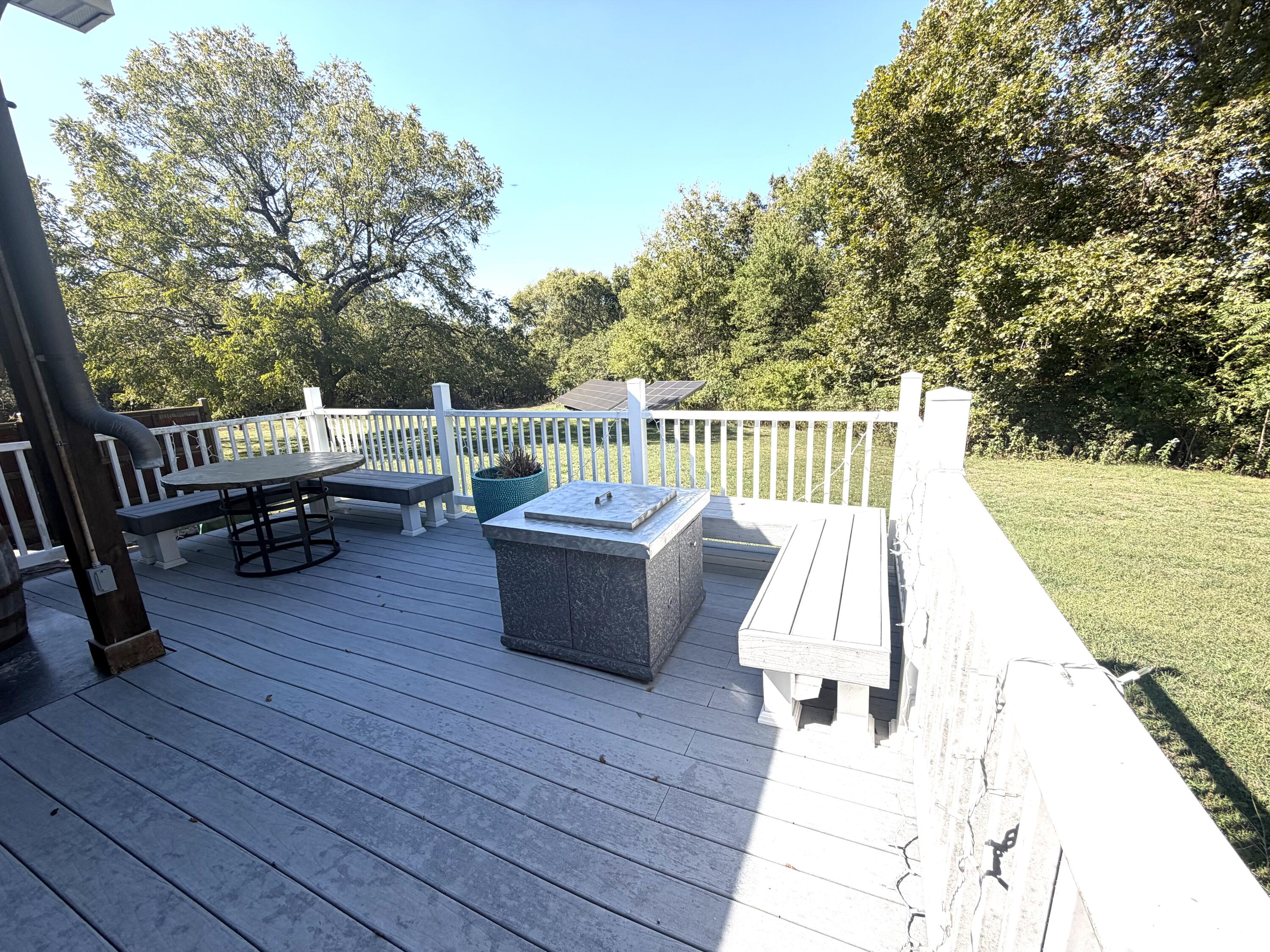 8022 County Loop 202 Property Photo 3