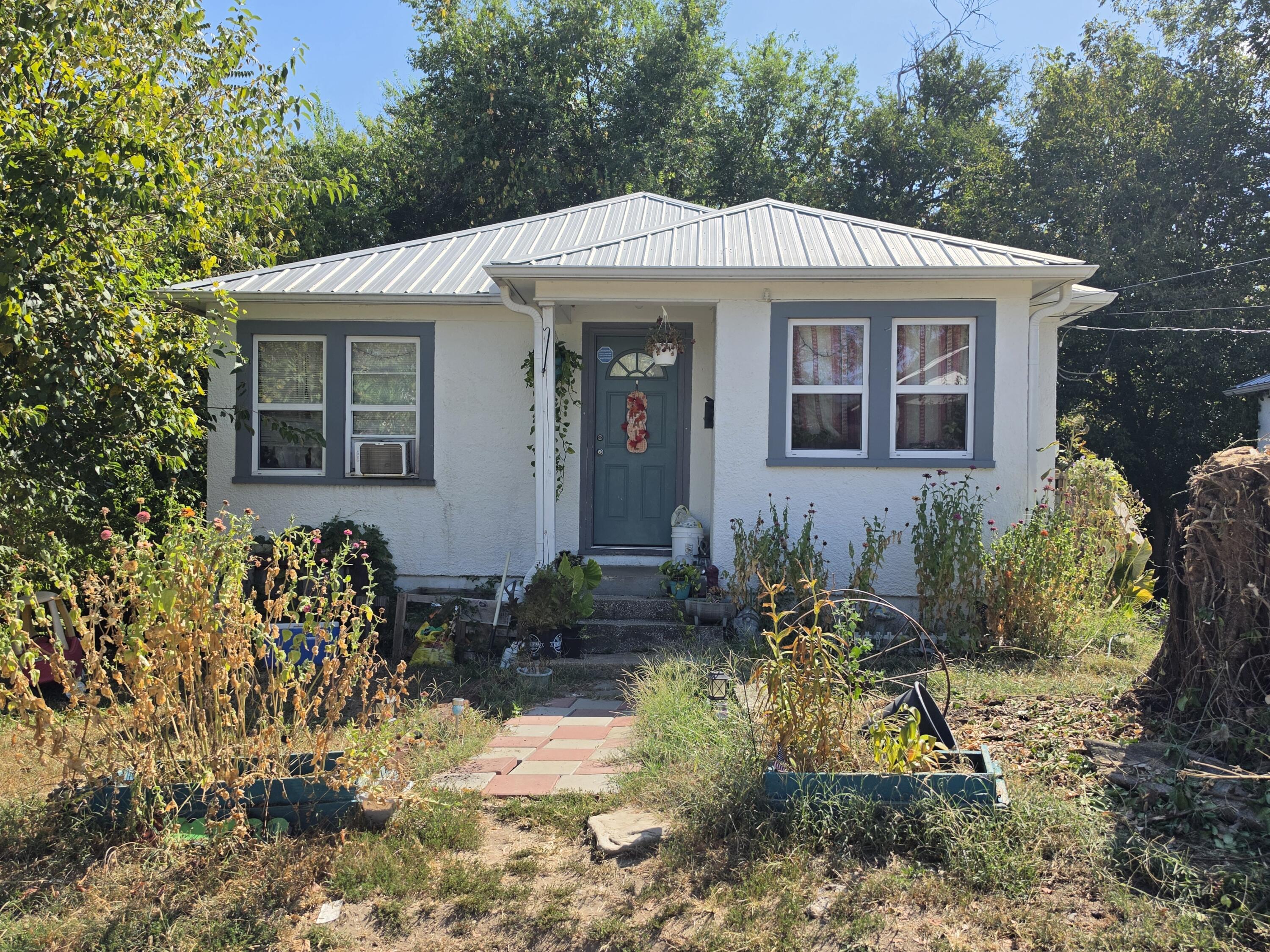716 Augusta Street Property Photo 1