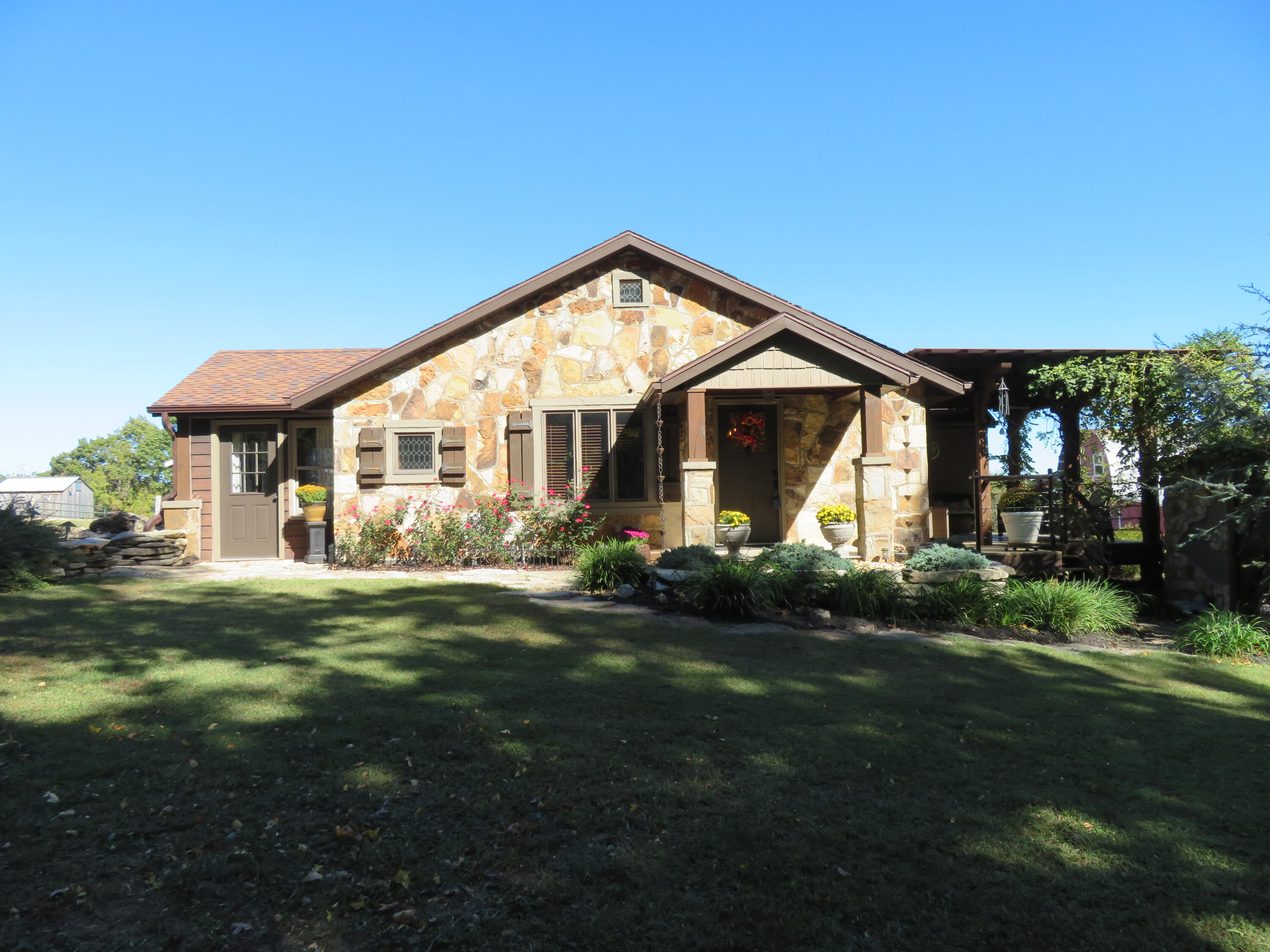 265-267 Walker Road Property Photo 4