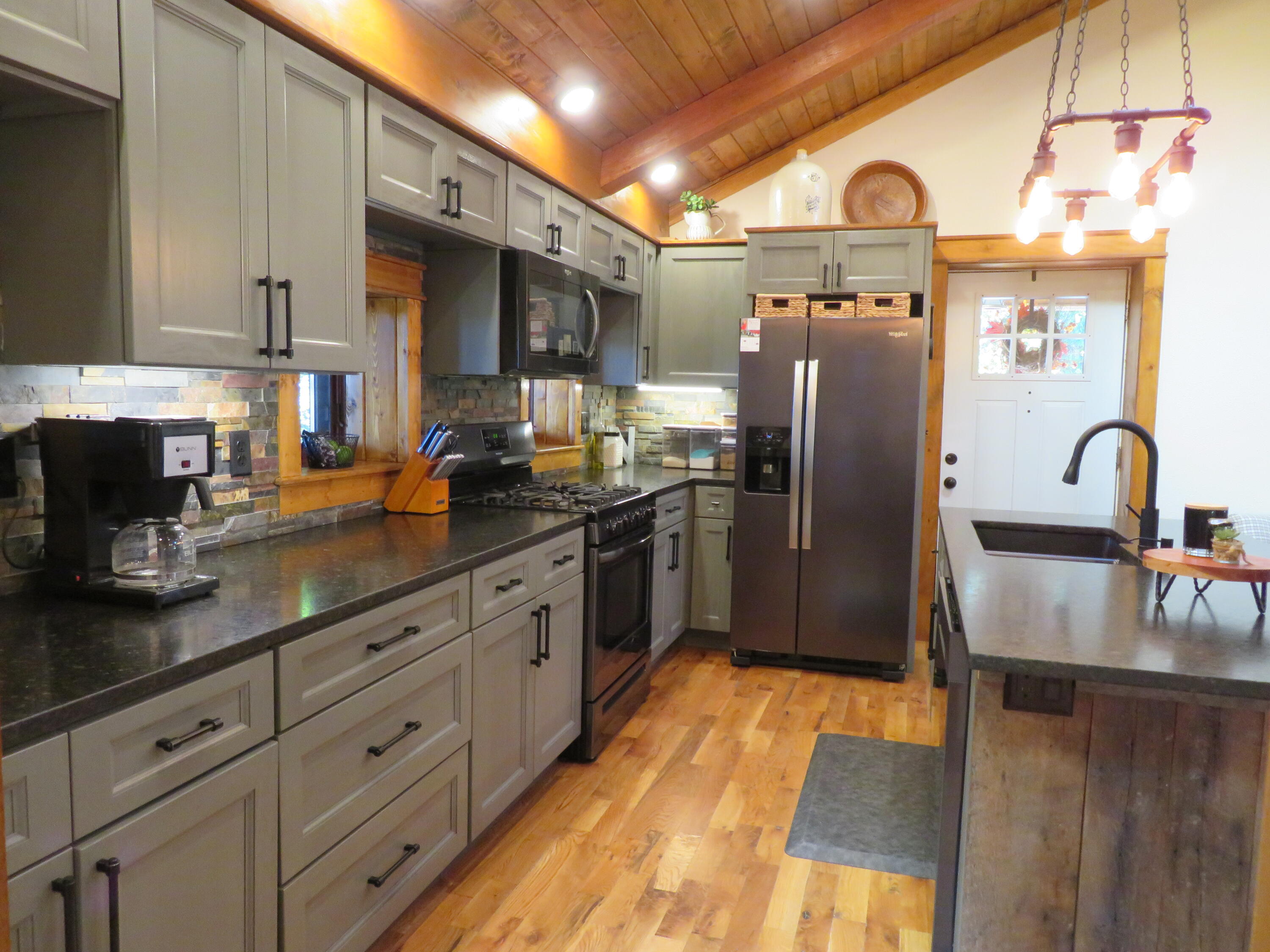 265-267 Walker Road Property Photo 20